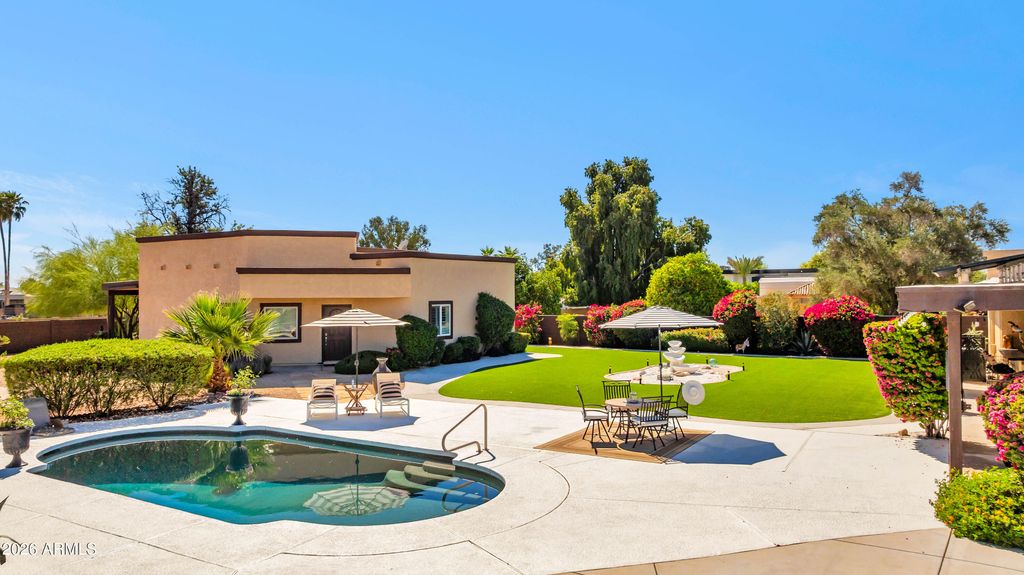 Photo of 8611 E Jenan Drive, Scottsdale, AZ 85260 (MLS # 7002522)