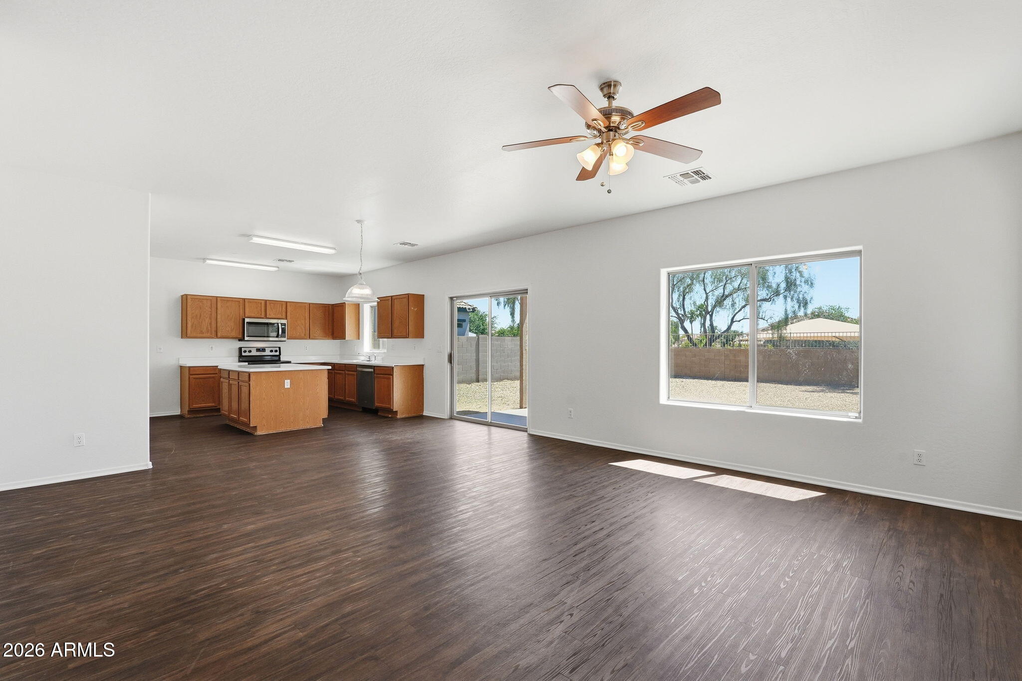 17223 W COUNTRY GABLES Drive