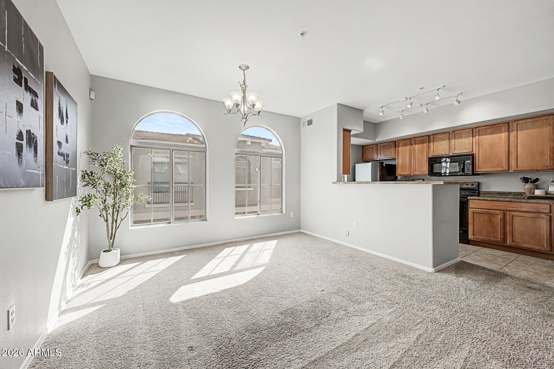 2402 E 5TH Street 1692