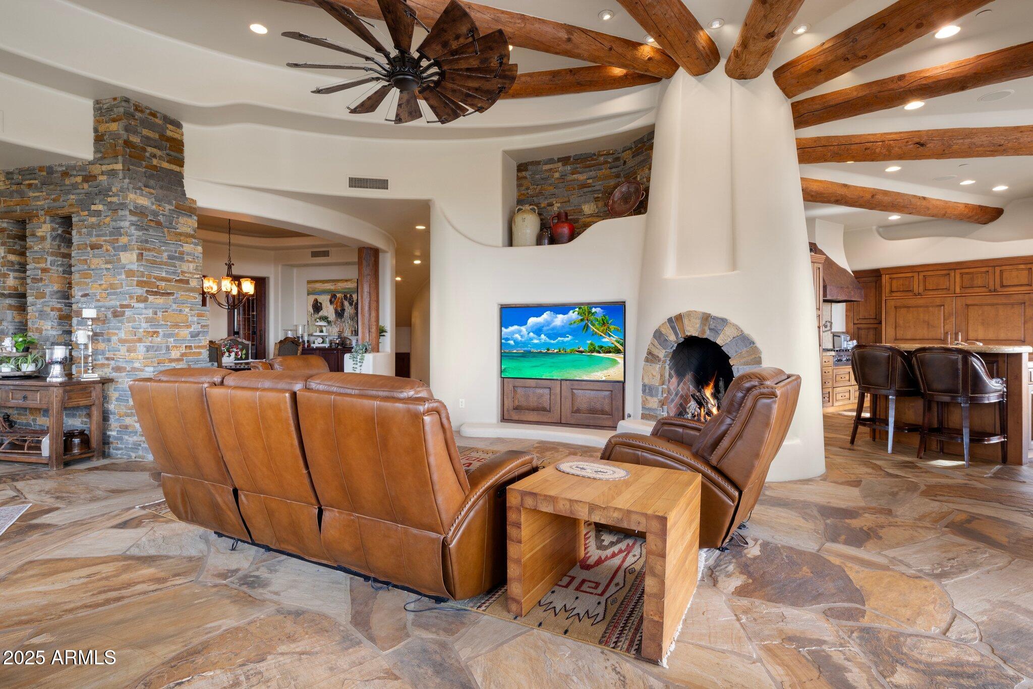 11105 E TAMARISK Way