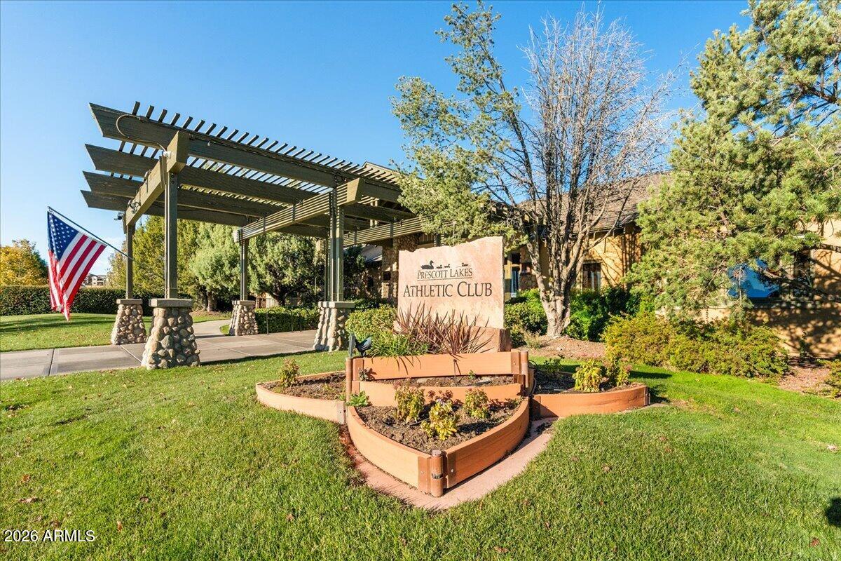 FALCON POINT AT PRESCOTT LAKES - Residential