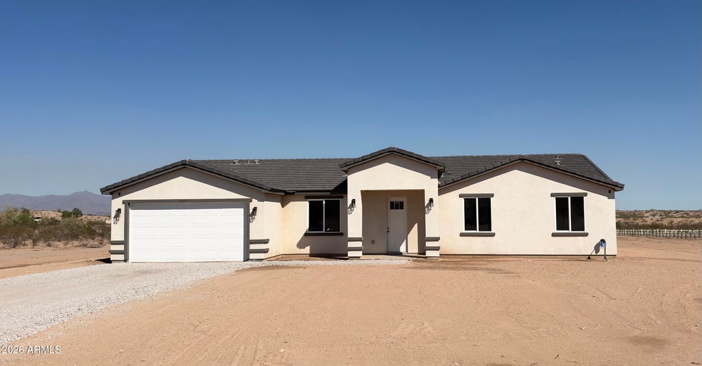 Photo of 3315 N 329th Drive, Tonopah, AZ 85354 (MLS # 7086865)