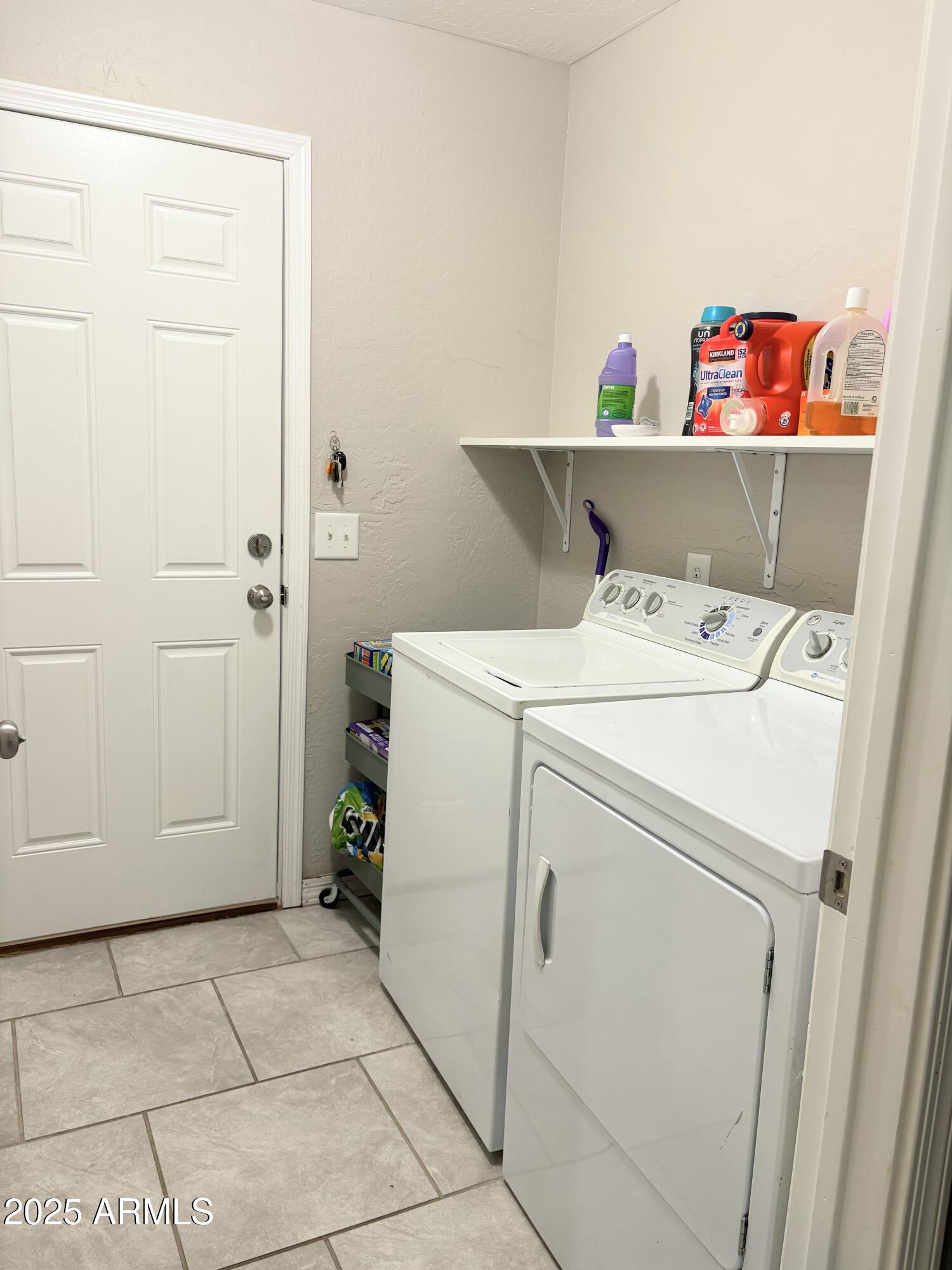 Homes 3 5620 S 42ND Street