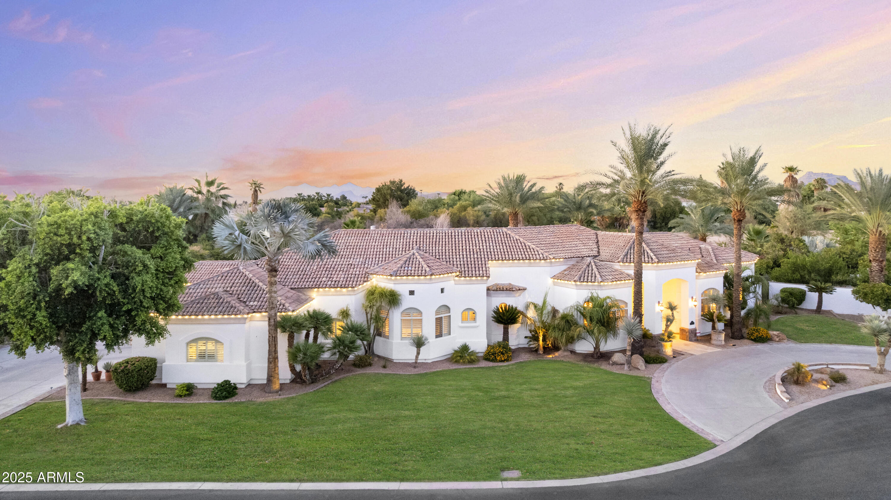 2222 N VAL VISTA Drive 3