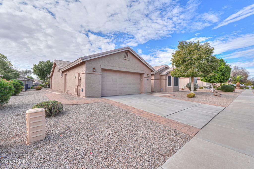 Photo of 137 S Los Cielos Lane, Casa Grande, AZ 85194 (MLS # 6974826)
