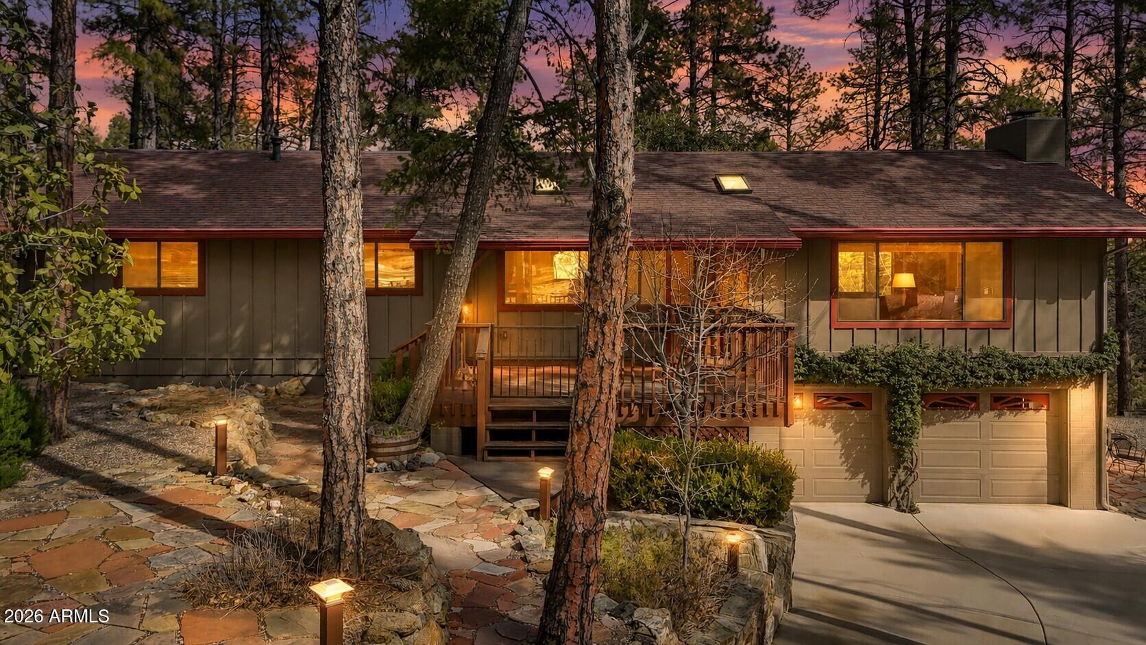1085 N MADIZELL Drive