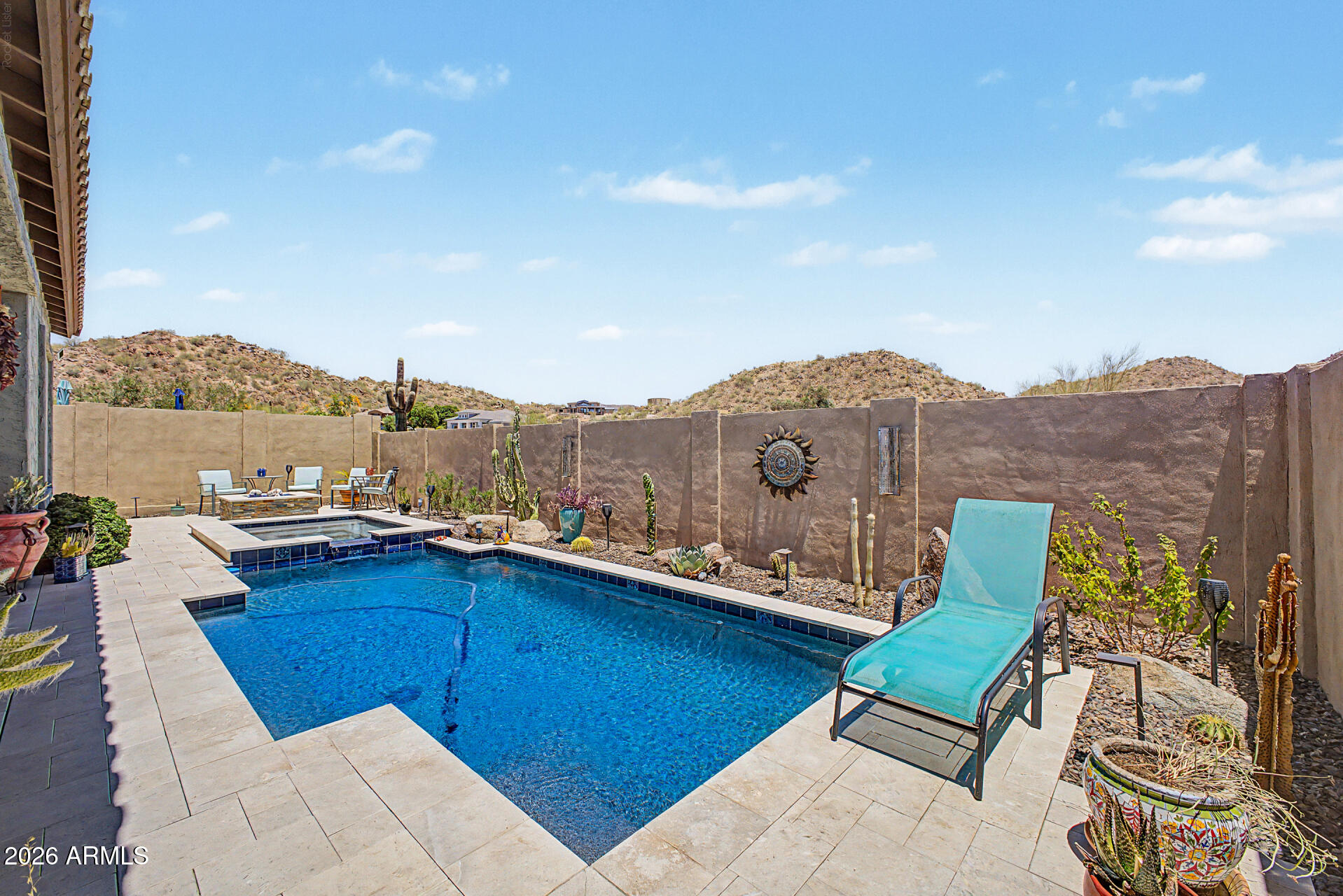 1735 N HARPER --