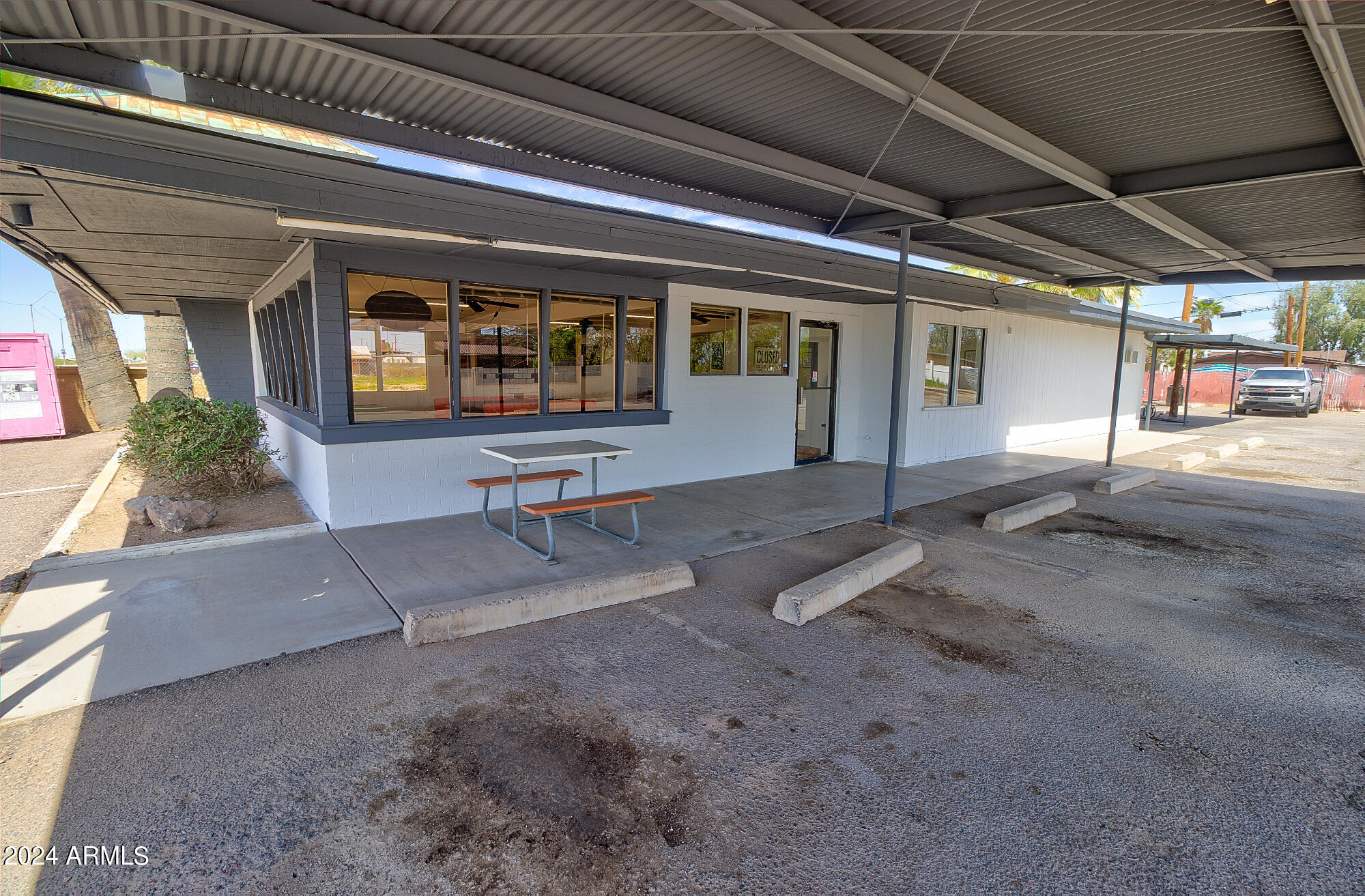 310 W FRONTIER Street