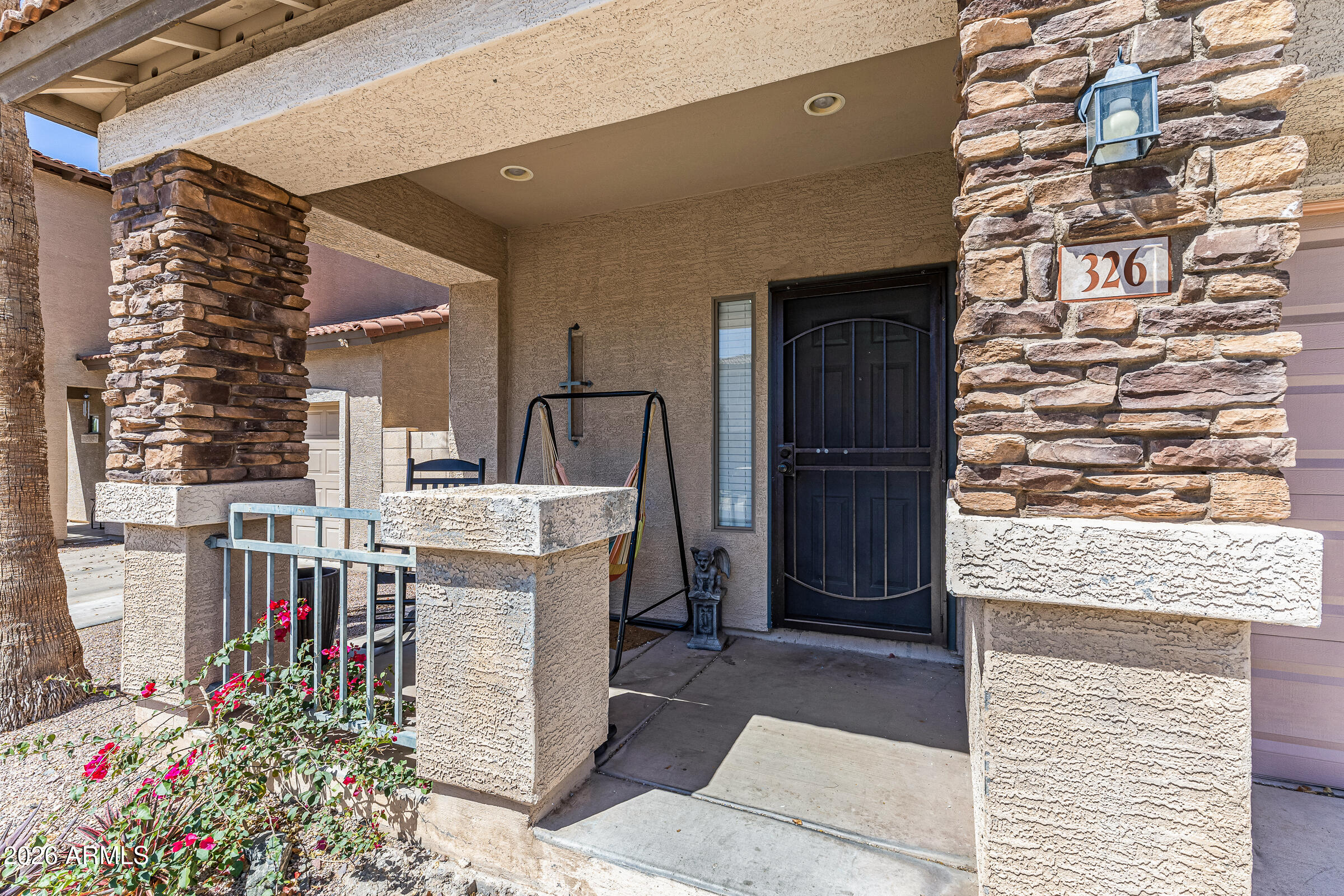 326 N SEYMOUR --