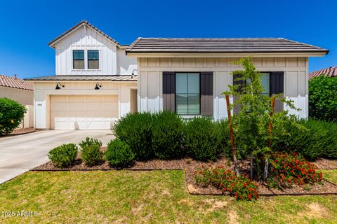 3914 W SERPENTINE Drive San Tan Valley AZ 85144
