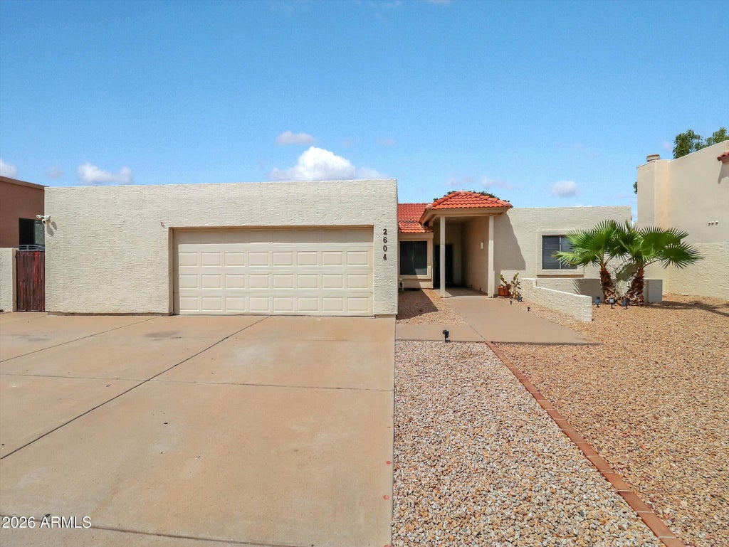 Photo of 2604 S Siesta Drive, Tempe, AZ 85282 (MLS # 7075321)