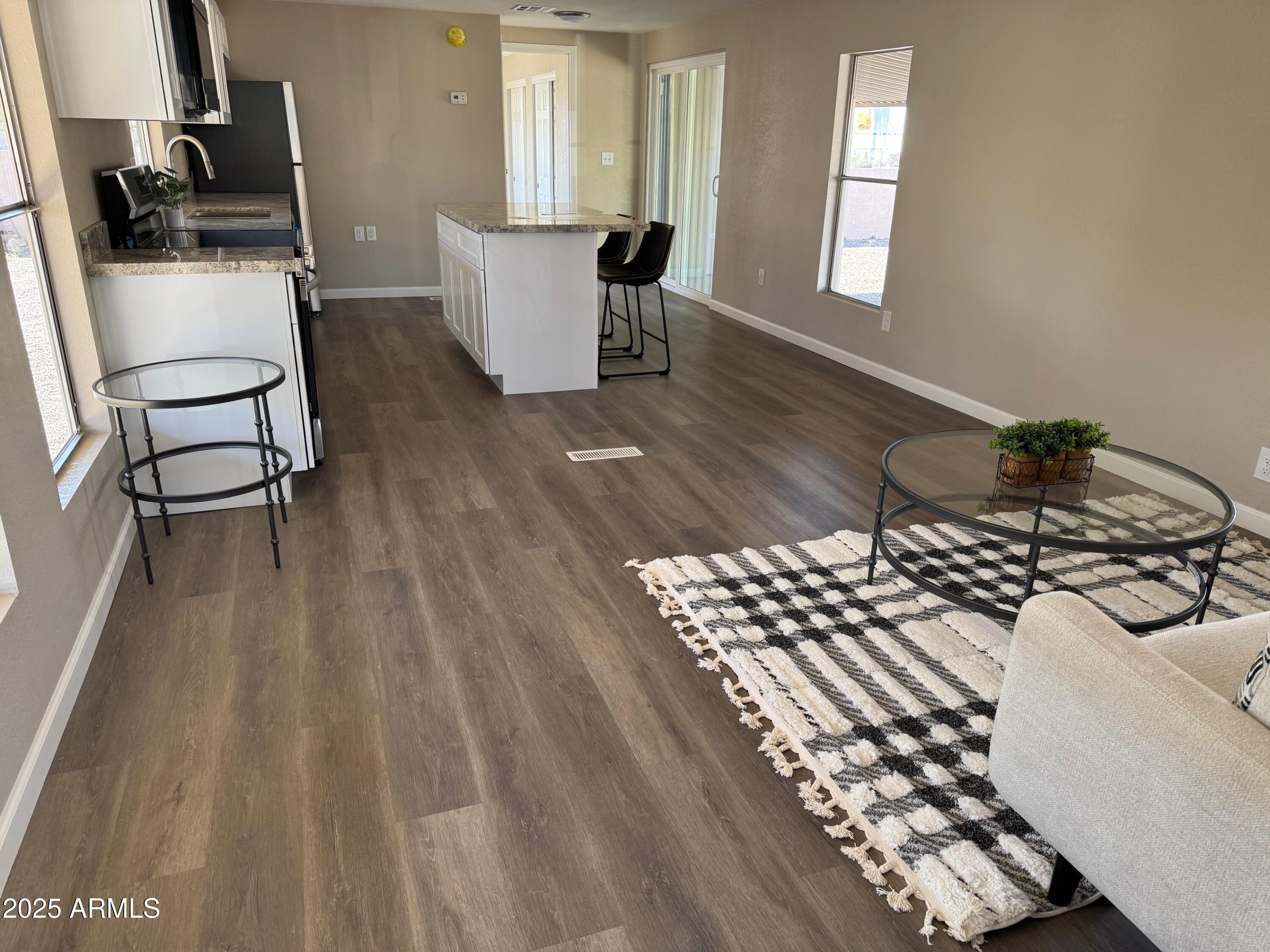 205 S HIGLEY Road #4