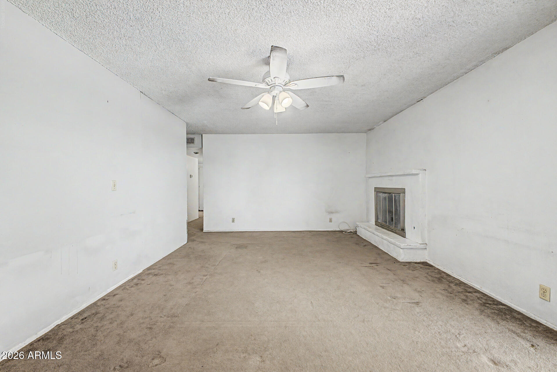 3522 W MERCER Lane