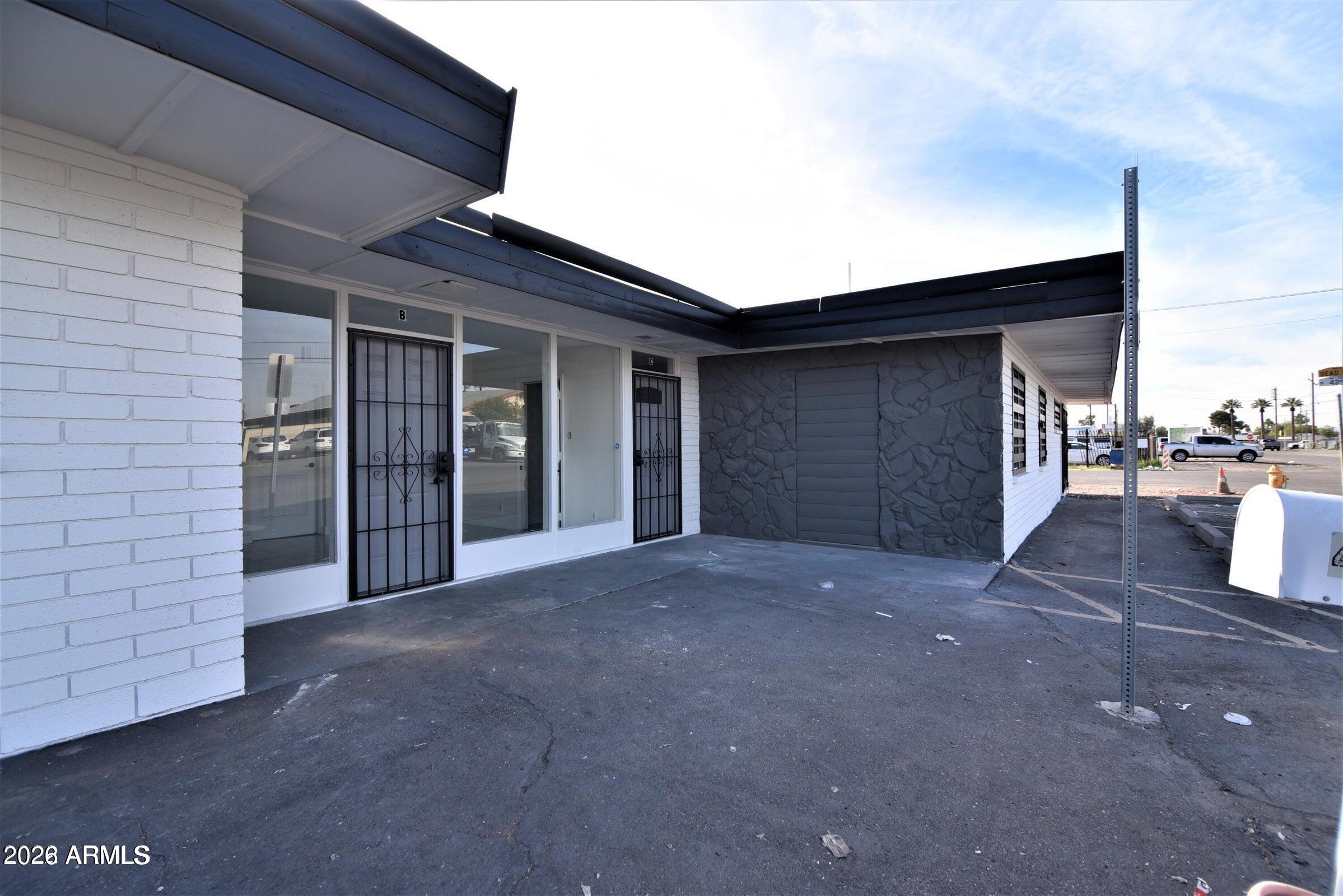 4155 W WHITTON Avenue