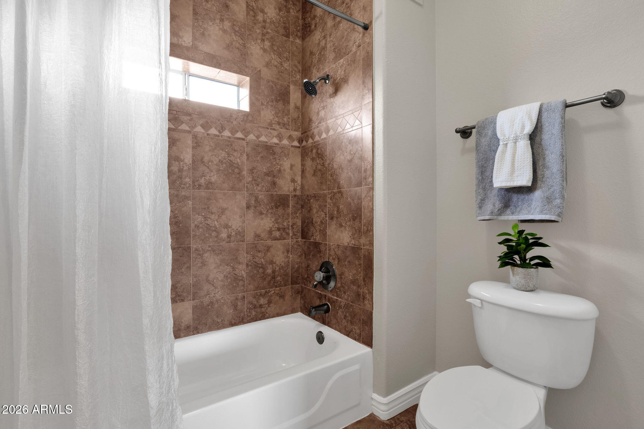 FOUR PEAKS VISTA CONDOMINIUM - Residential