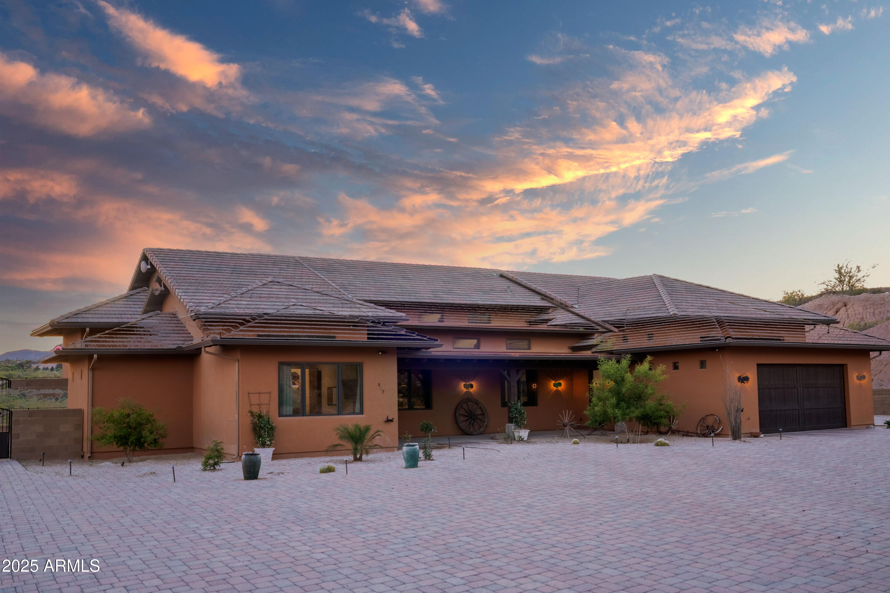 837 W Bralliar Road