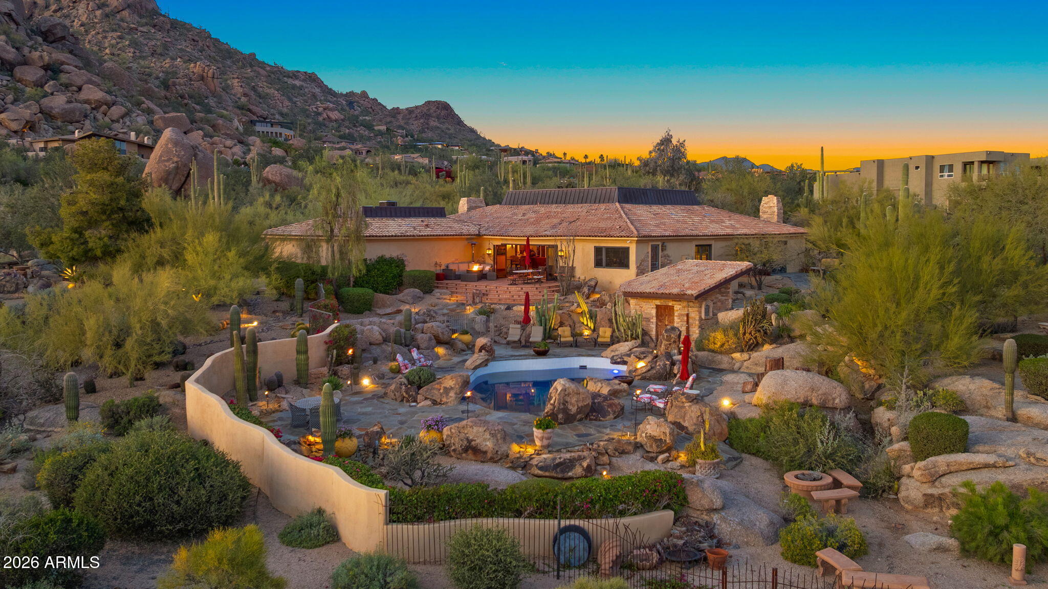 CAREFREE - Black Mountain - Residential