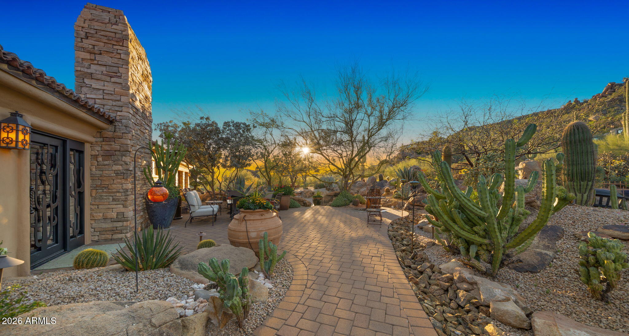 CAREFREE - Black Mountain - Residential