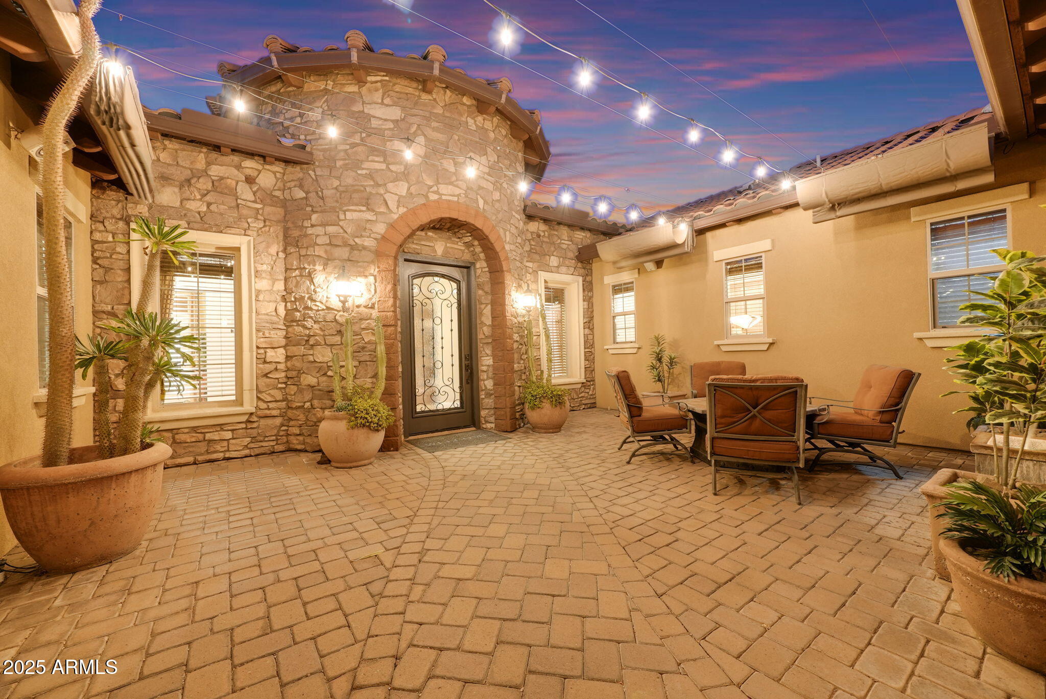 1708 W GAMBIT Trail