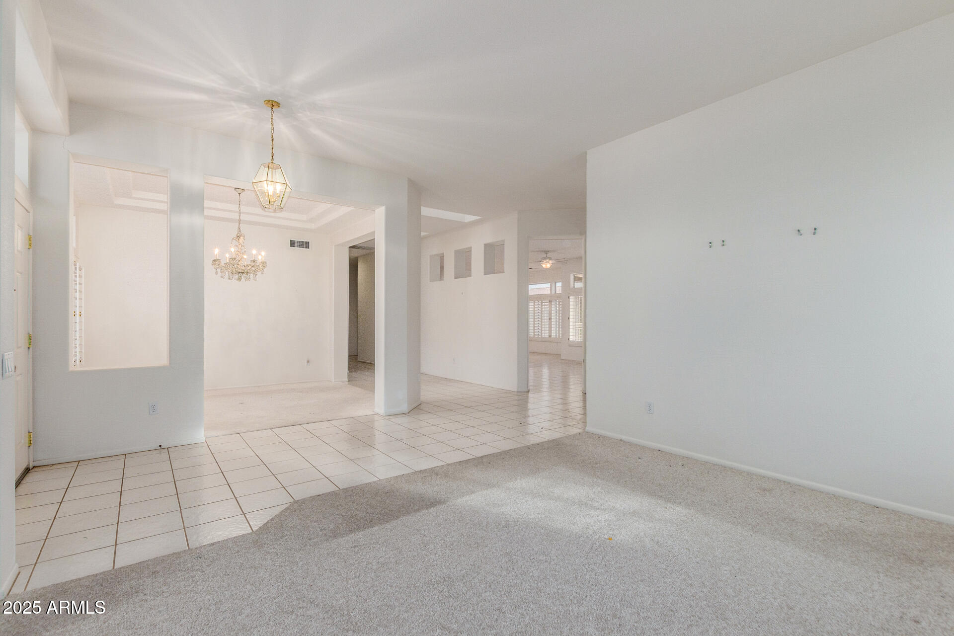 14211 W HORIZON Drive