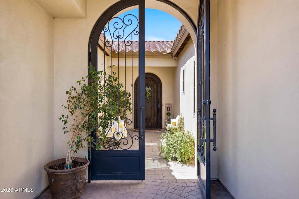 Photo of 3555 E Glacier Place, Chandler, AZ 85249 (MLS # 7038005)