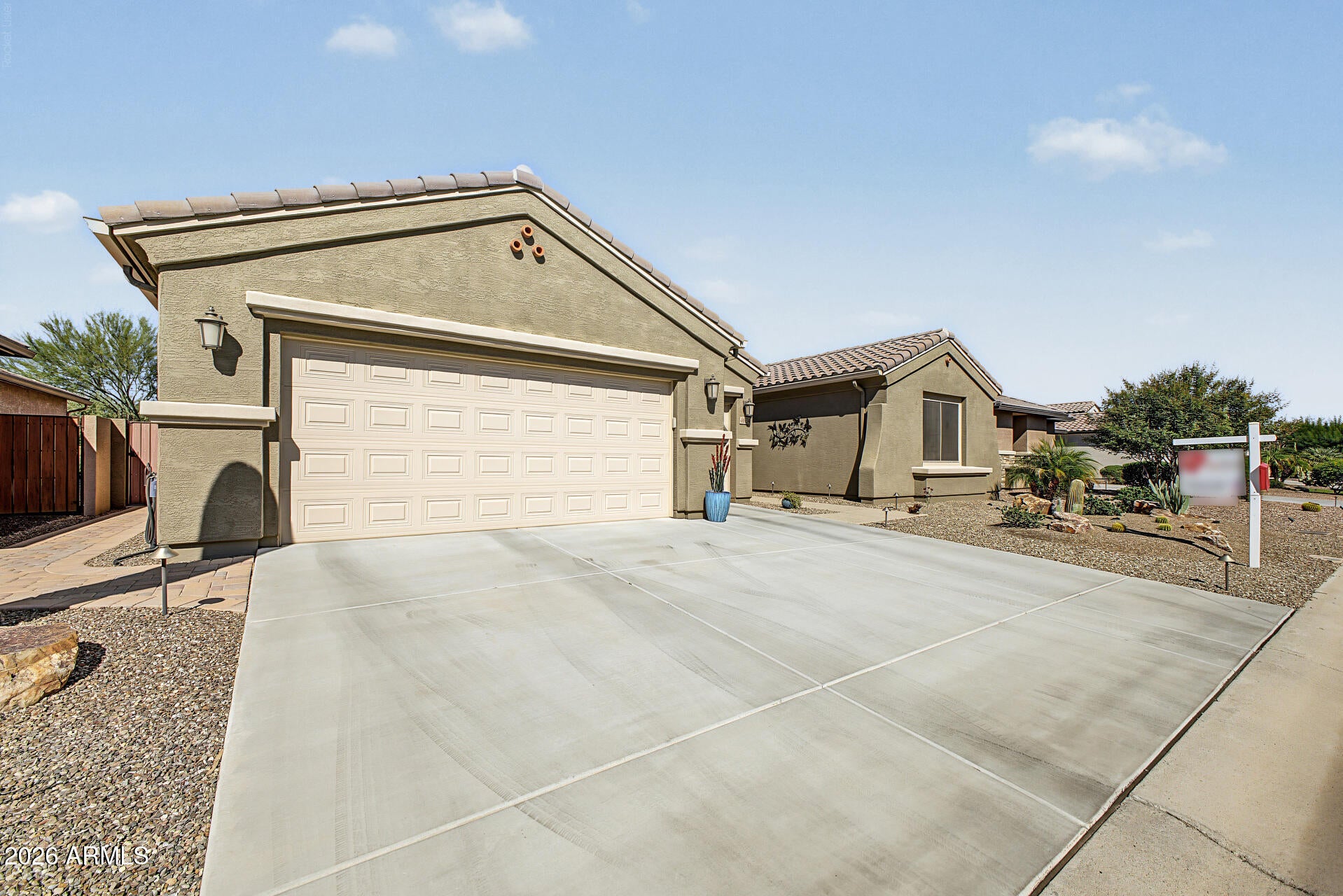 4624 W AGAVE Avenue