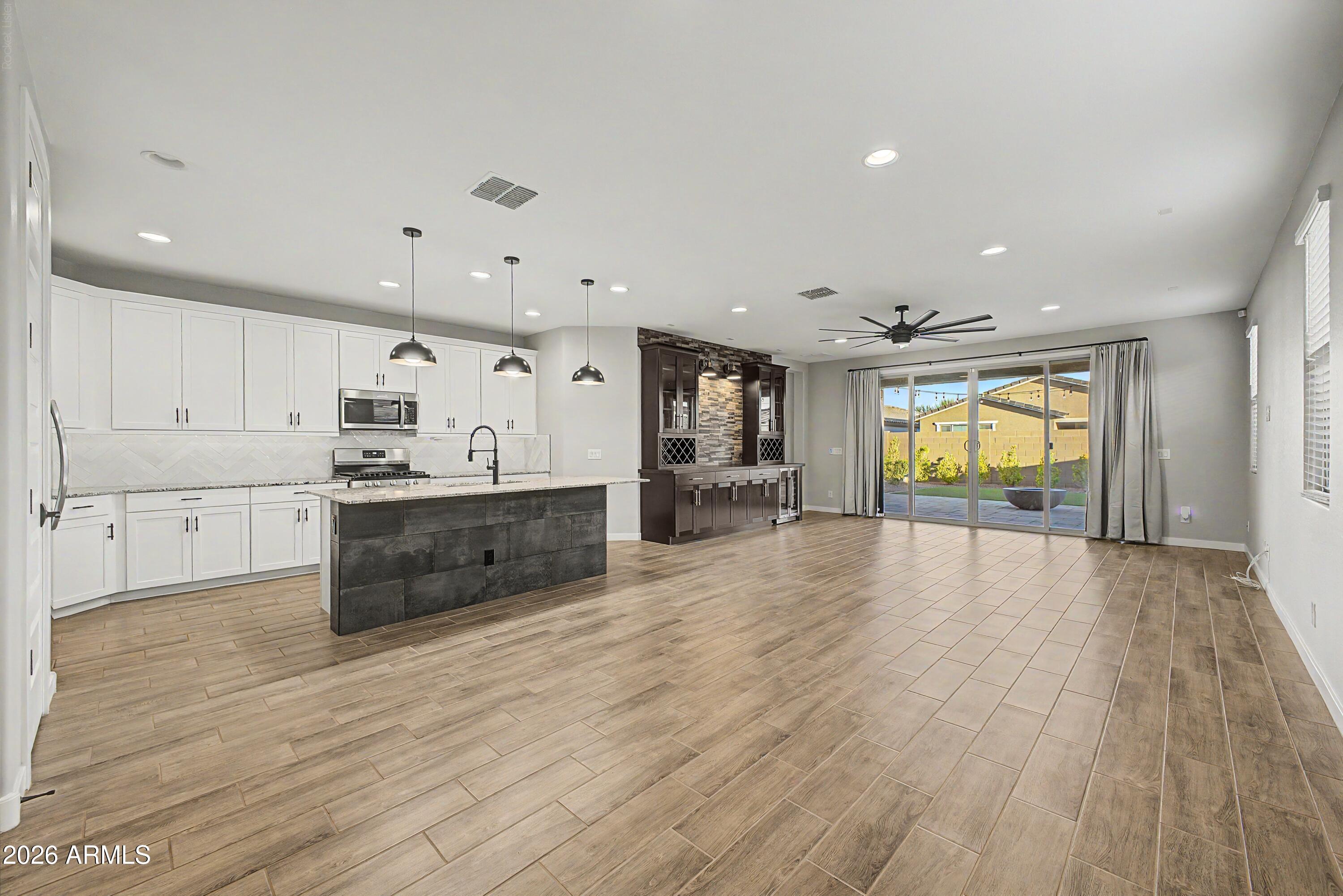 2053 W LONESOME Trail