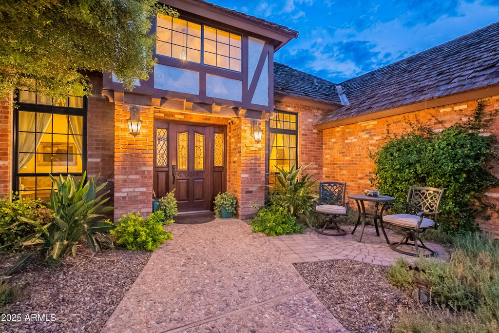Photo of 1745 E Elmwood Street, Mesa, AZ 85203 (MLS # 6931447)