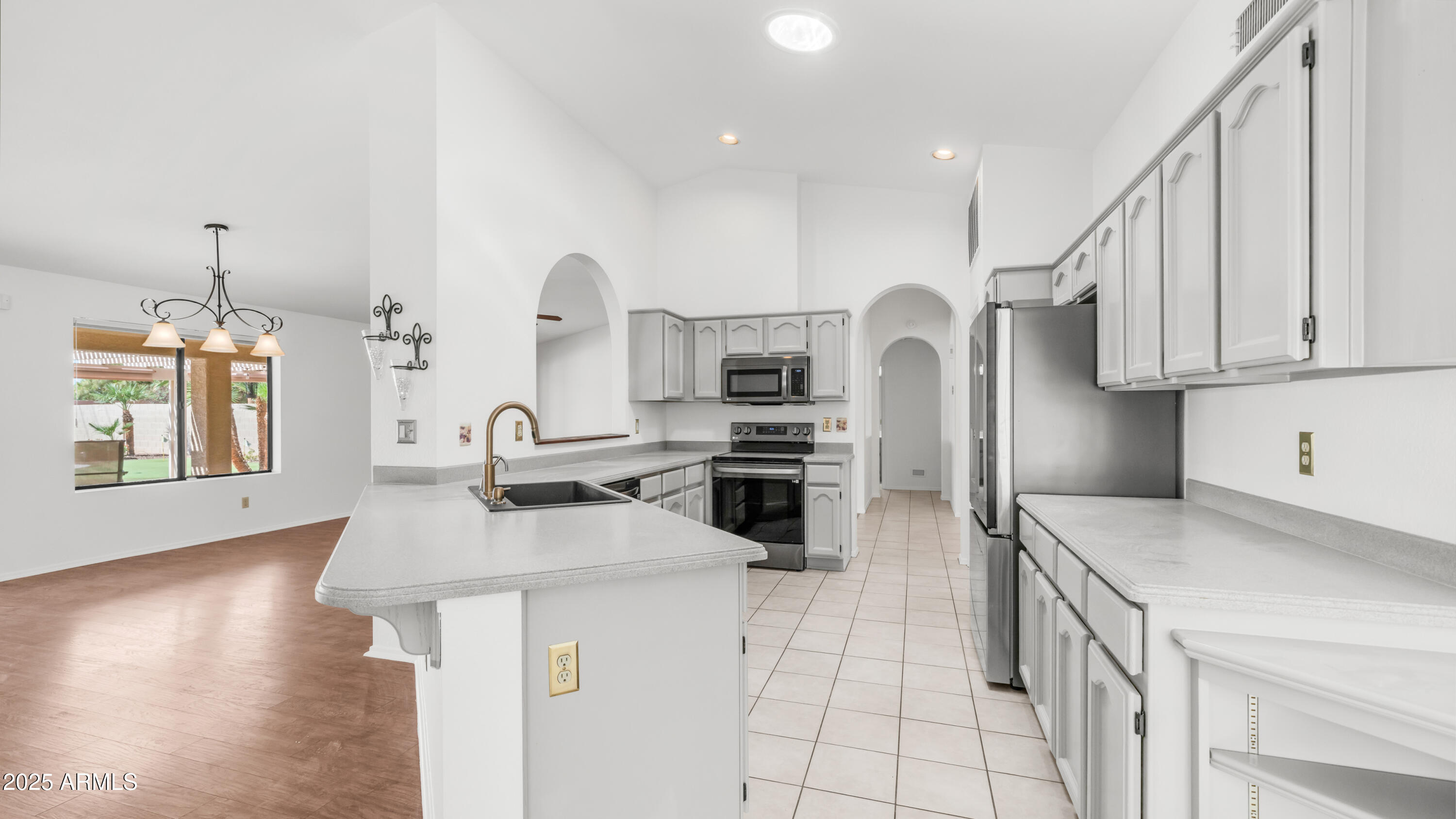 10641 E COOPERS HAWK Drive