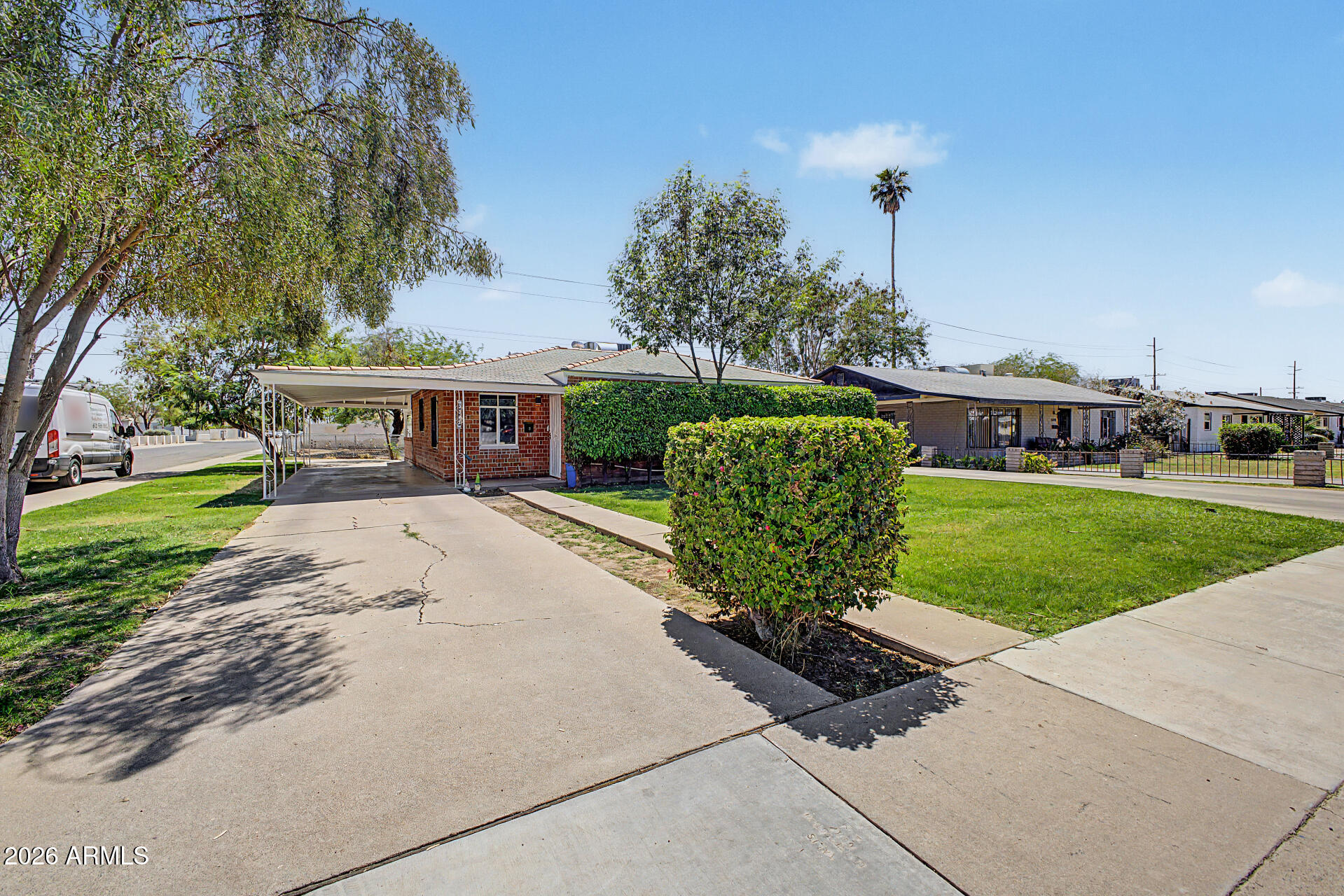 3345 E GARFIELD Street