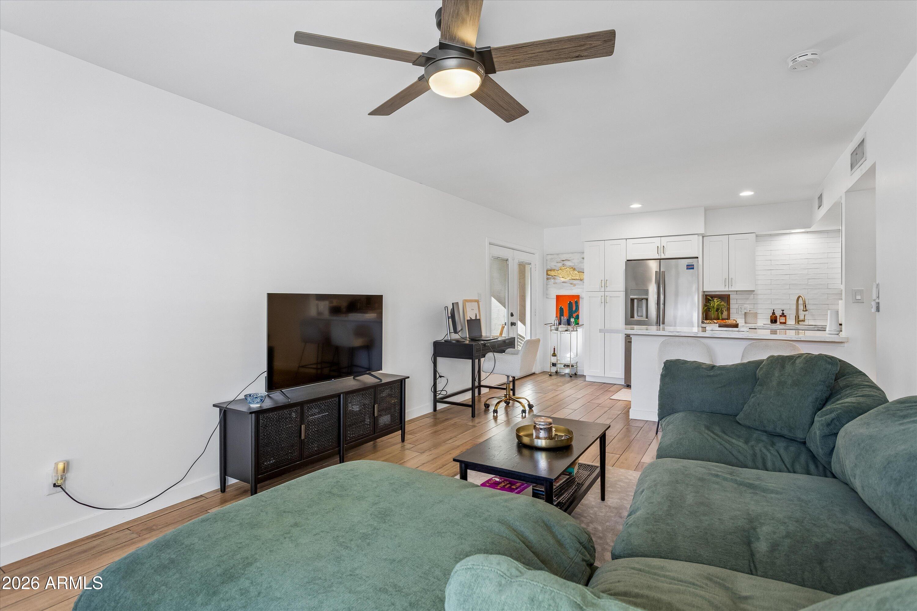 1320 E Bethany Home Road 42
