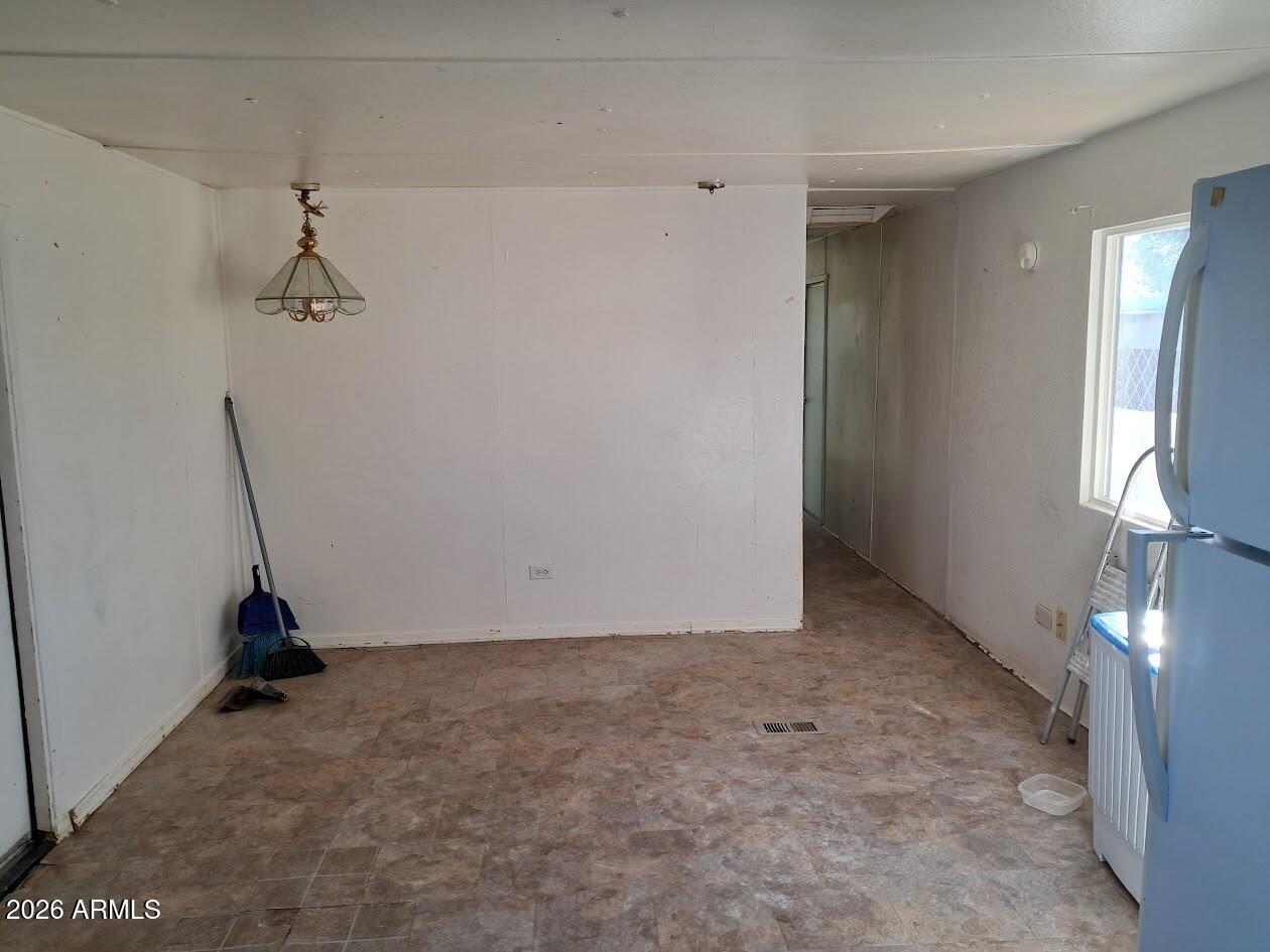 229 N Carmichael Avenue