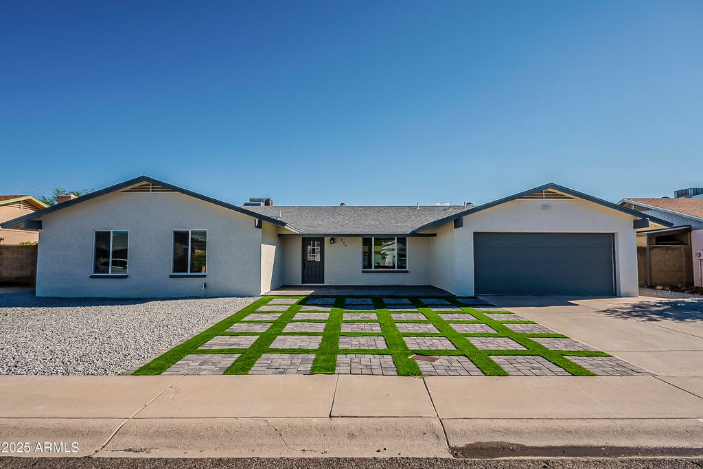 Photo of 3935 W Muriel Drive, Glendale, AZ 85308 (MLS # 6922928)