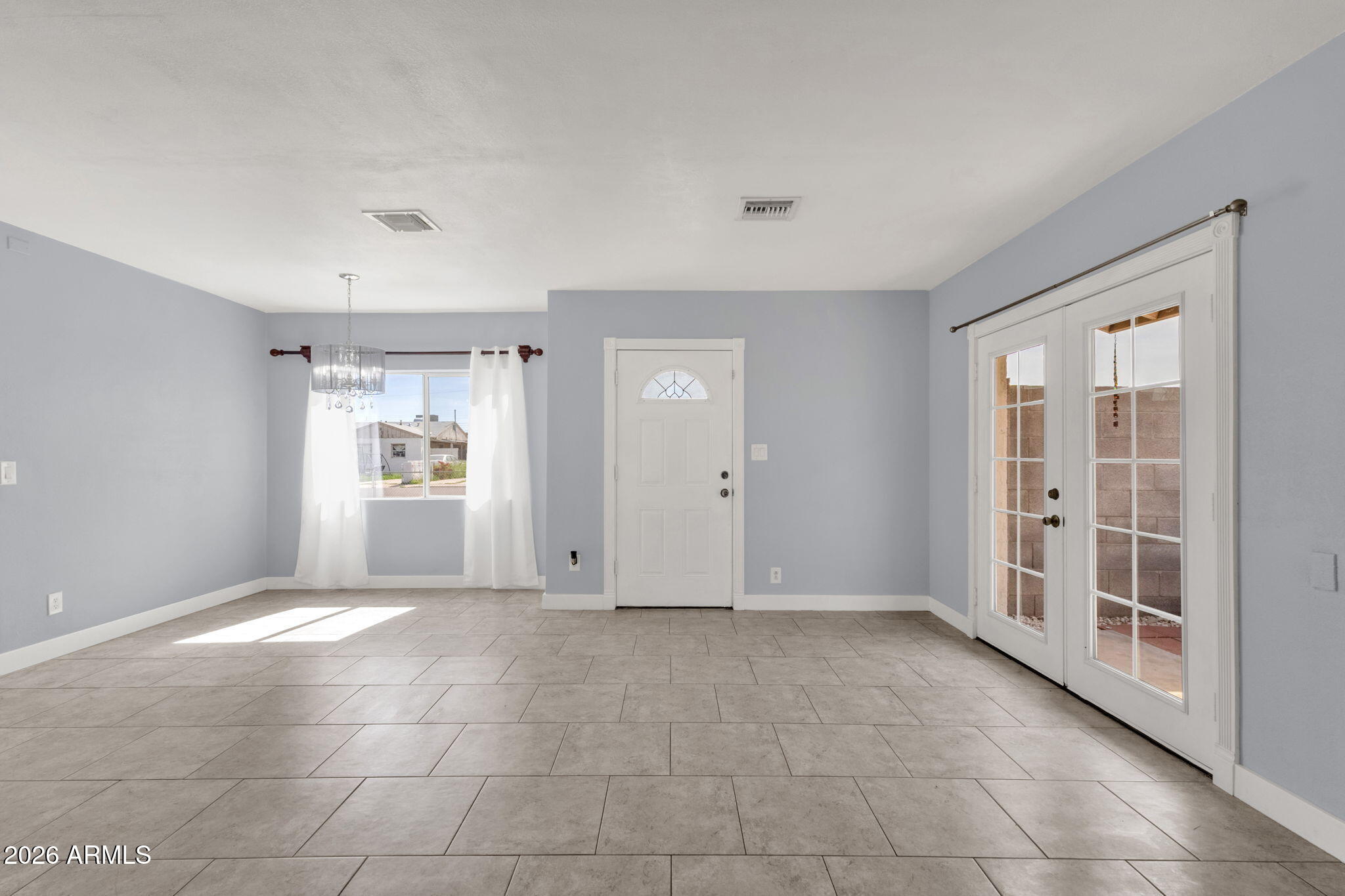 3428 W WILLETTA Street