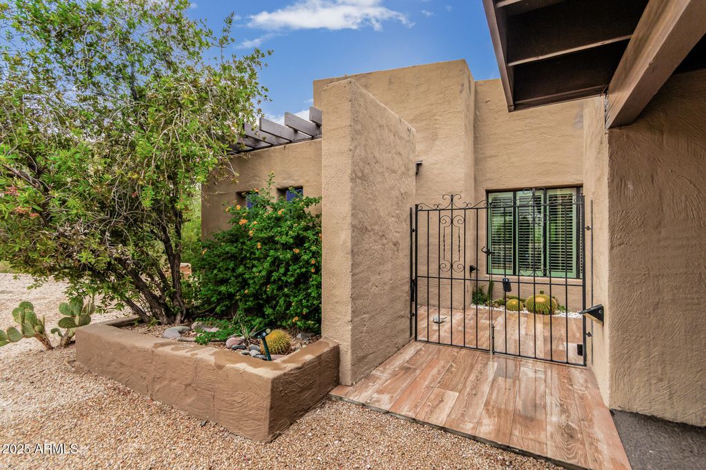 Photo of 7339 E Sundance Trail, Carefree, AZ 85377 (MLS # 6910704)