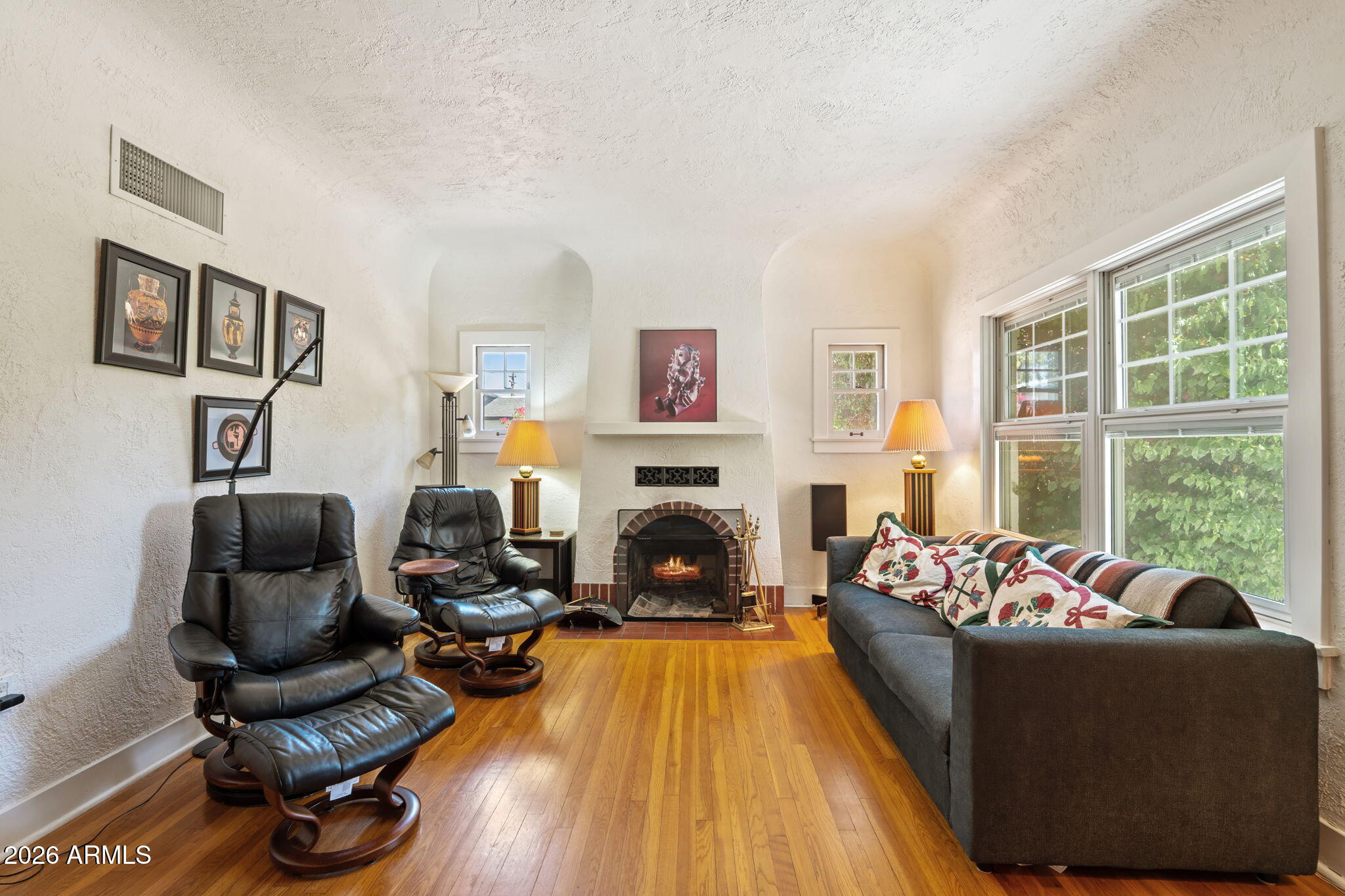 14 W COLTER Street