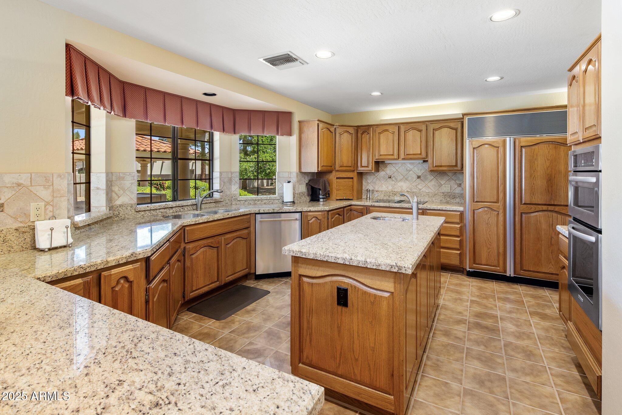 CAMELBACK COUNTRY ESTATES UNIT 1 LOTS 1 THRU 23 25 - Residential