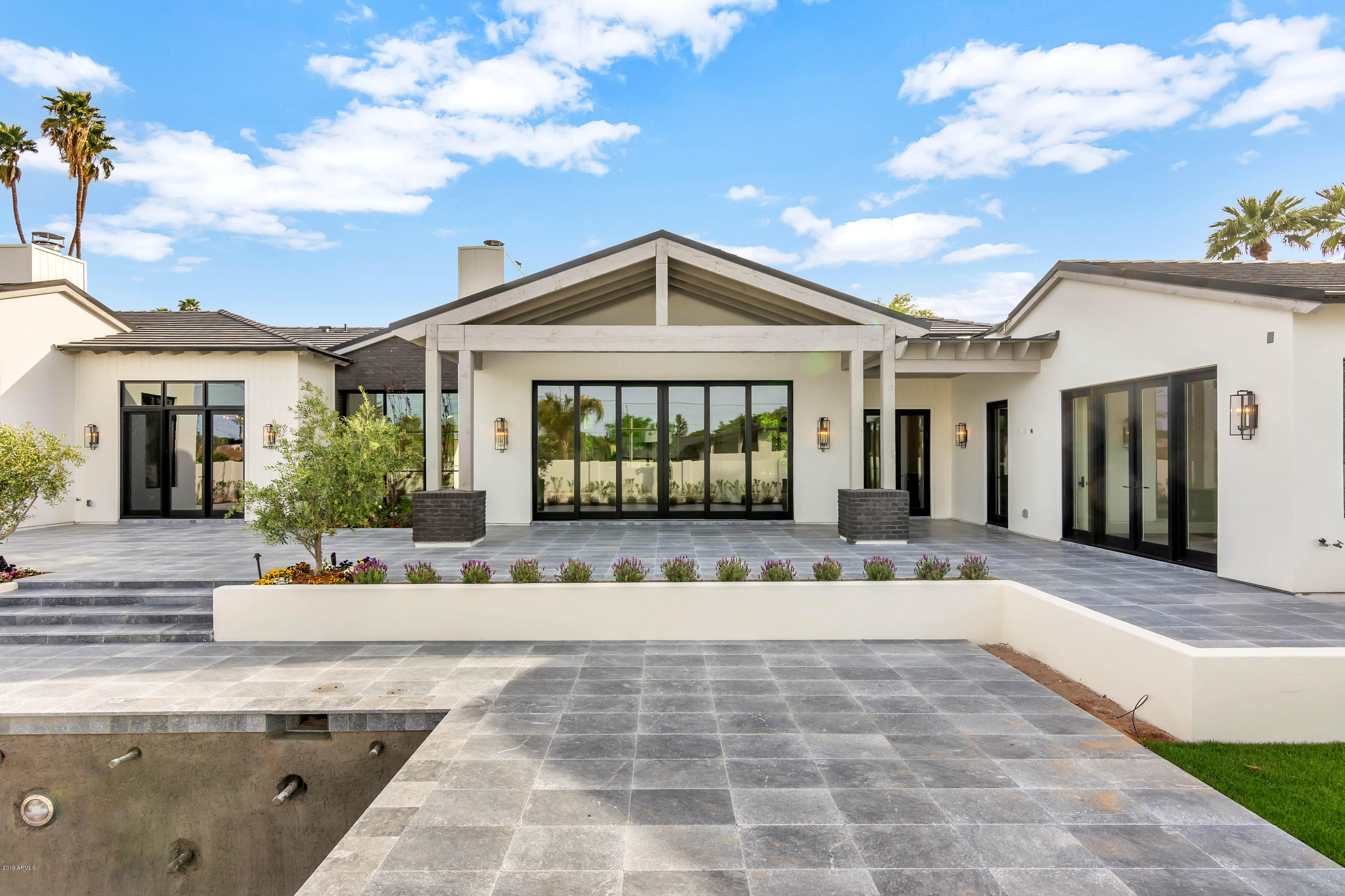 LAFAYETTE VILLA 3 - Residential
