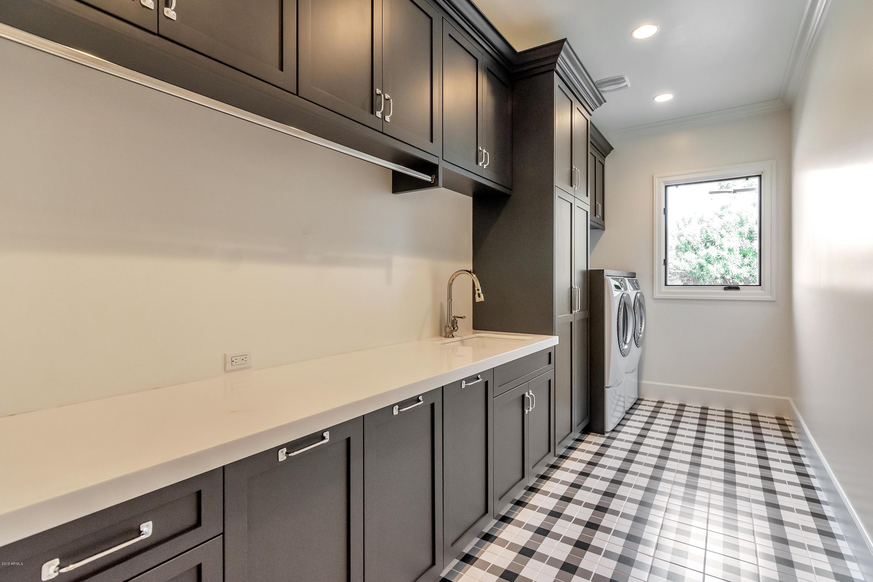 LAFAYETTE VILLA 3 - Residential