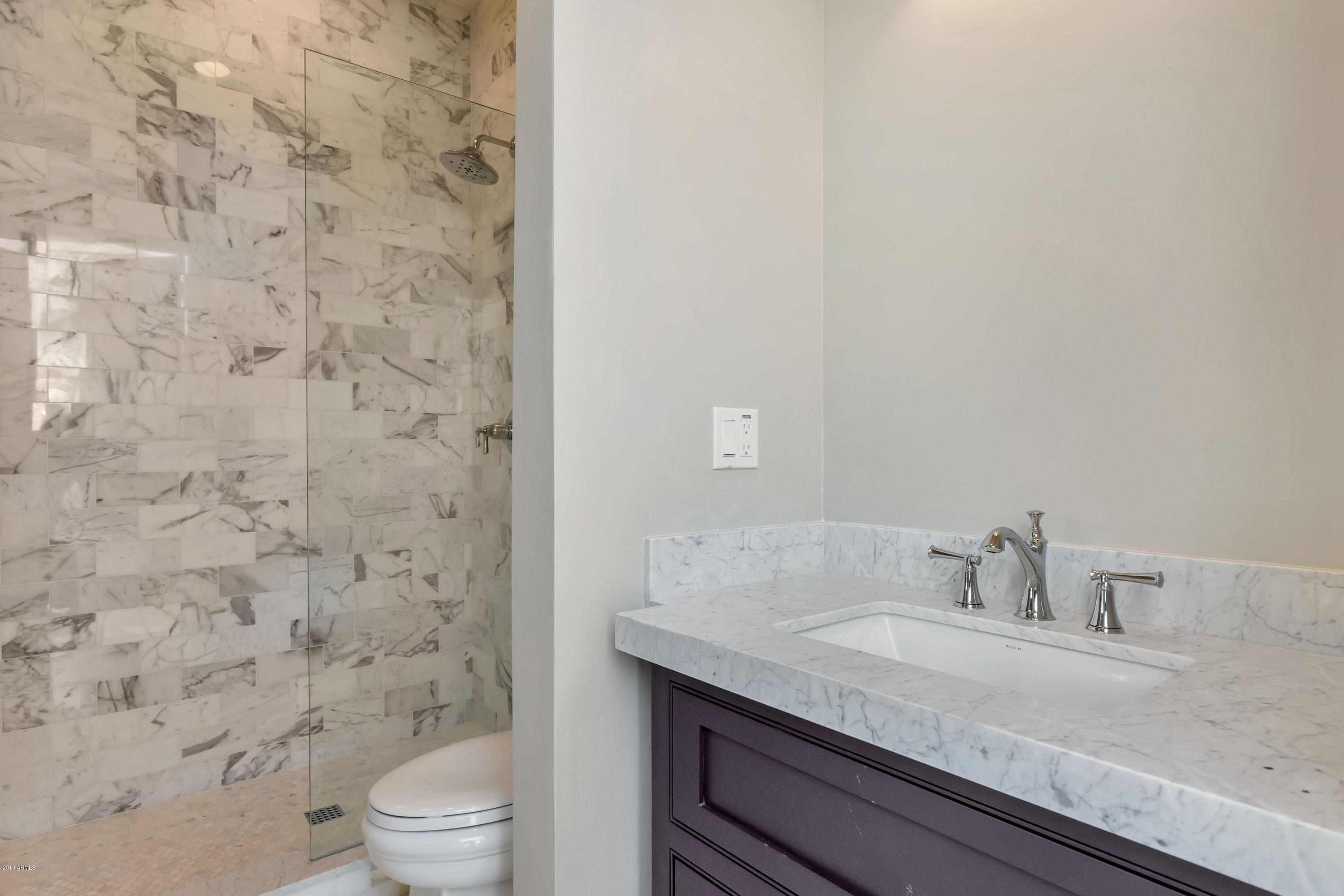 LAFAYETTE VILLA 3 - Residential