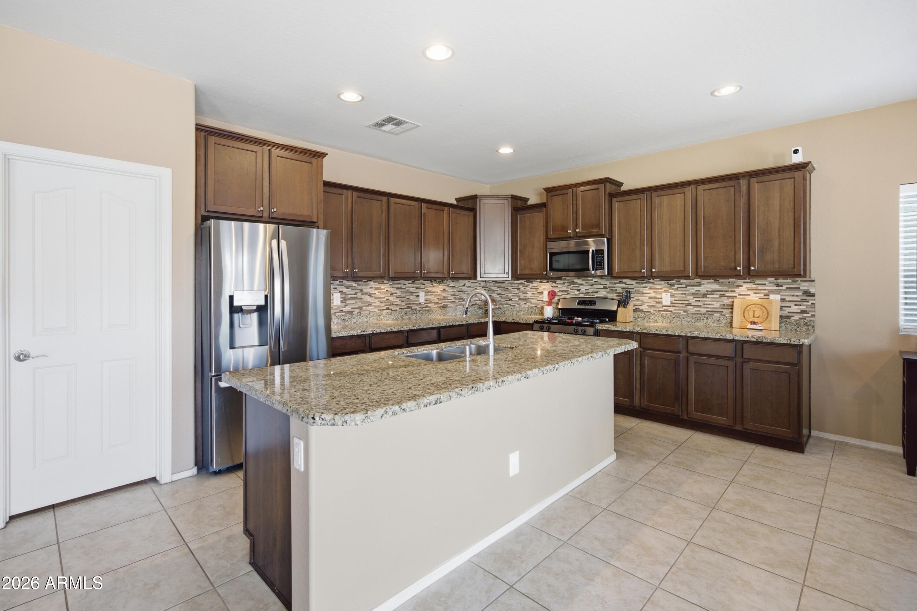 11716 W RIO VISTA Lane