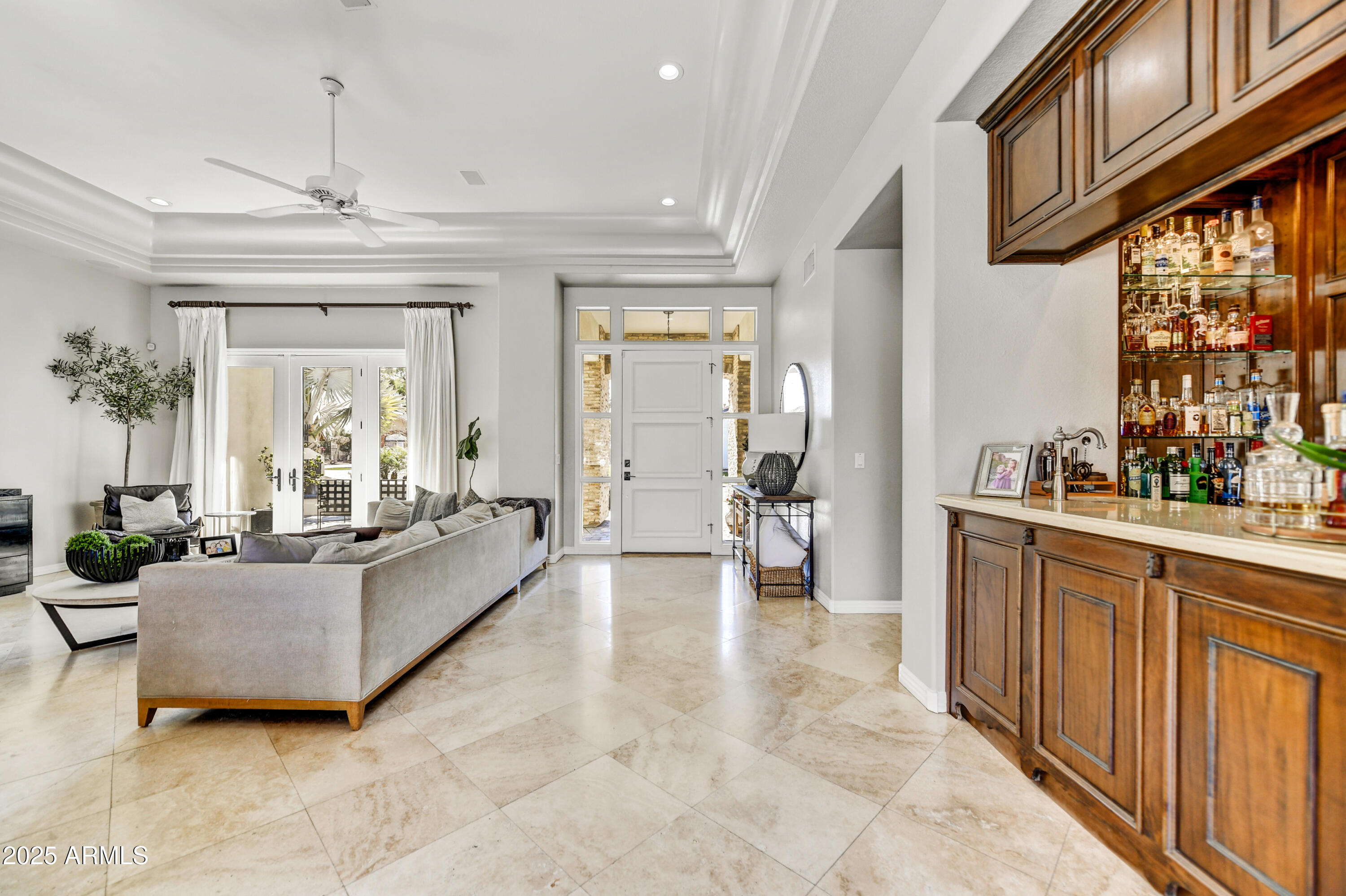 5670 W LINDA Lane