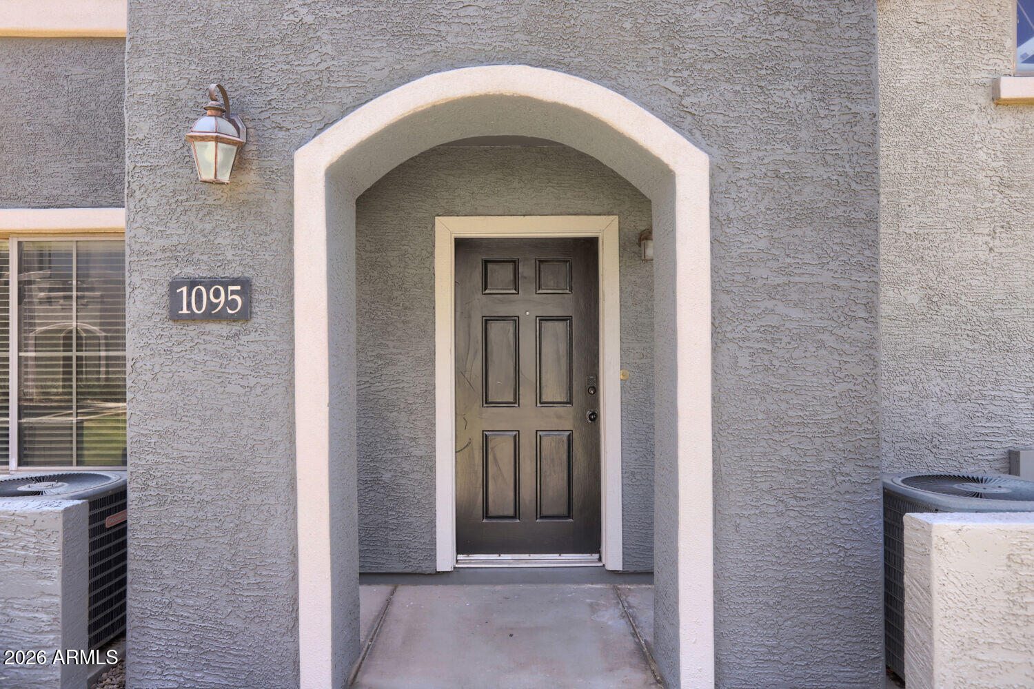 2401 E RIO SALADO Parkway 1095