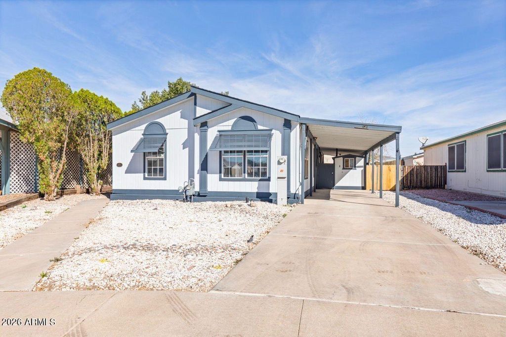 Photo of 11275 N 99th Avenue #61, Peoria, AZ 85345 (MLS # 6992650)