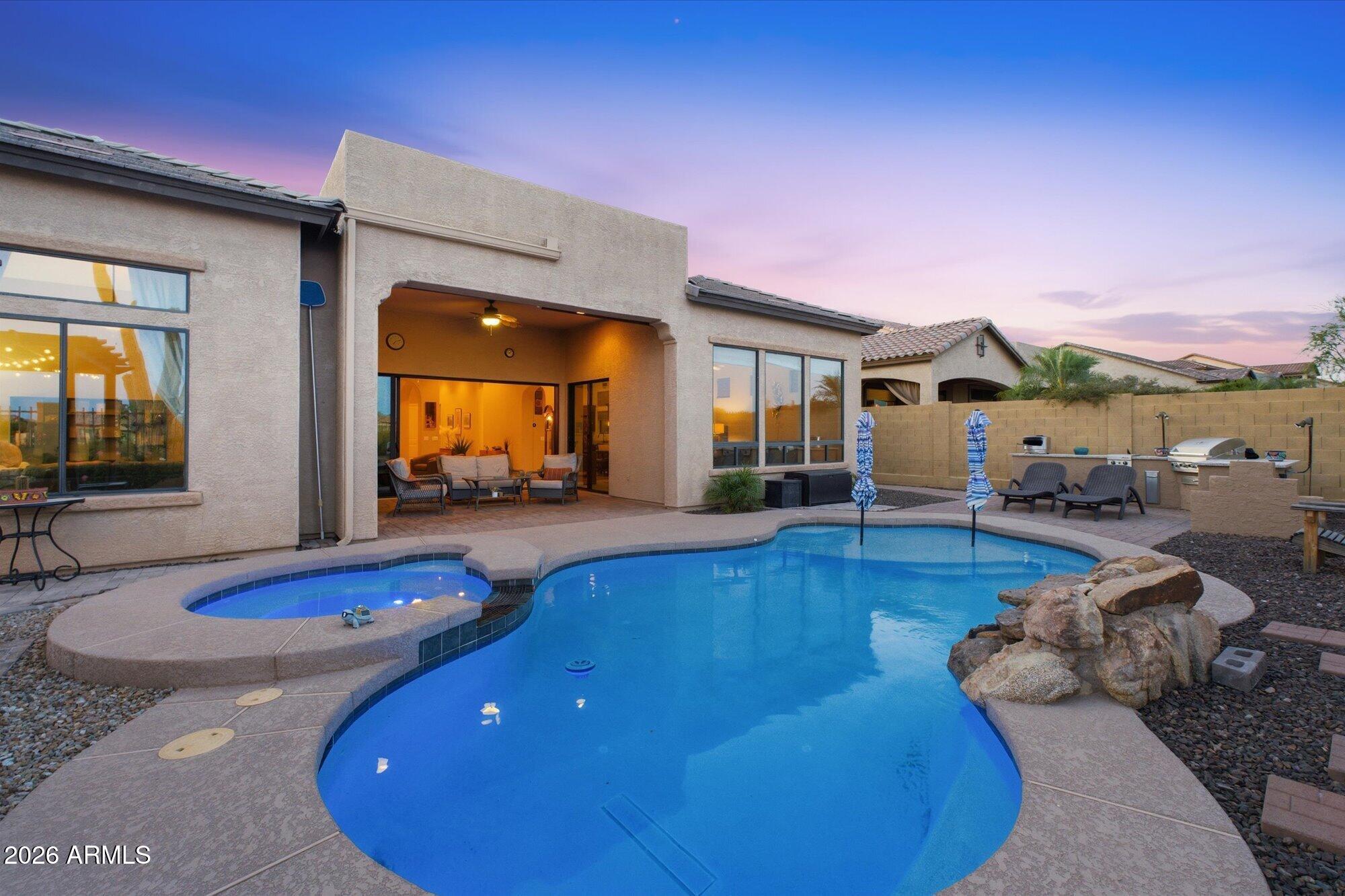 2155 N STEELE --