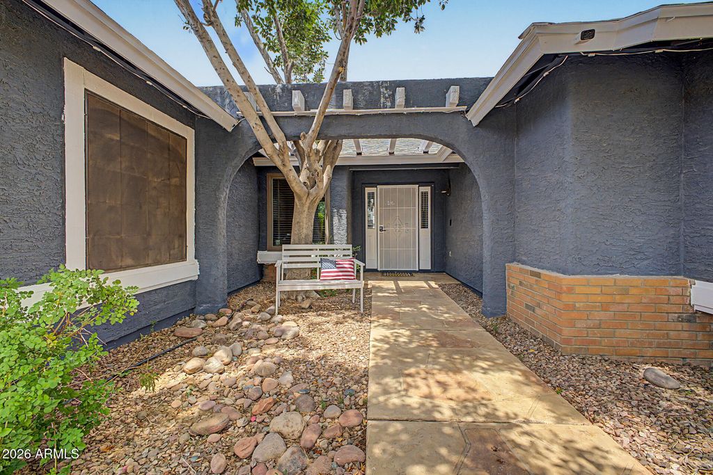 Photo of 632 N Balboa Circle, Mesa, AZ 85205 (MLS # 7022562)