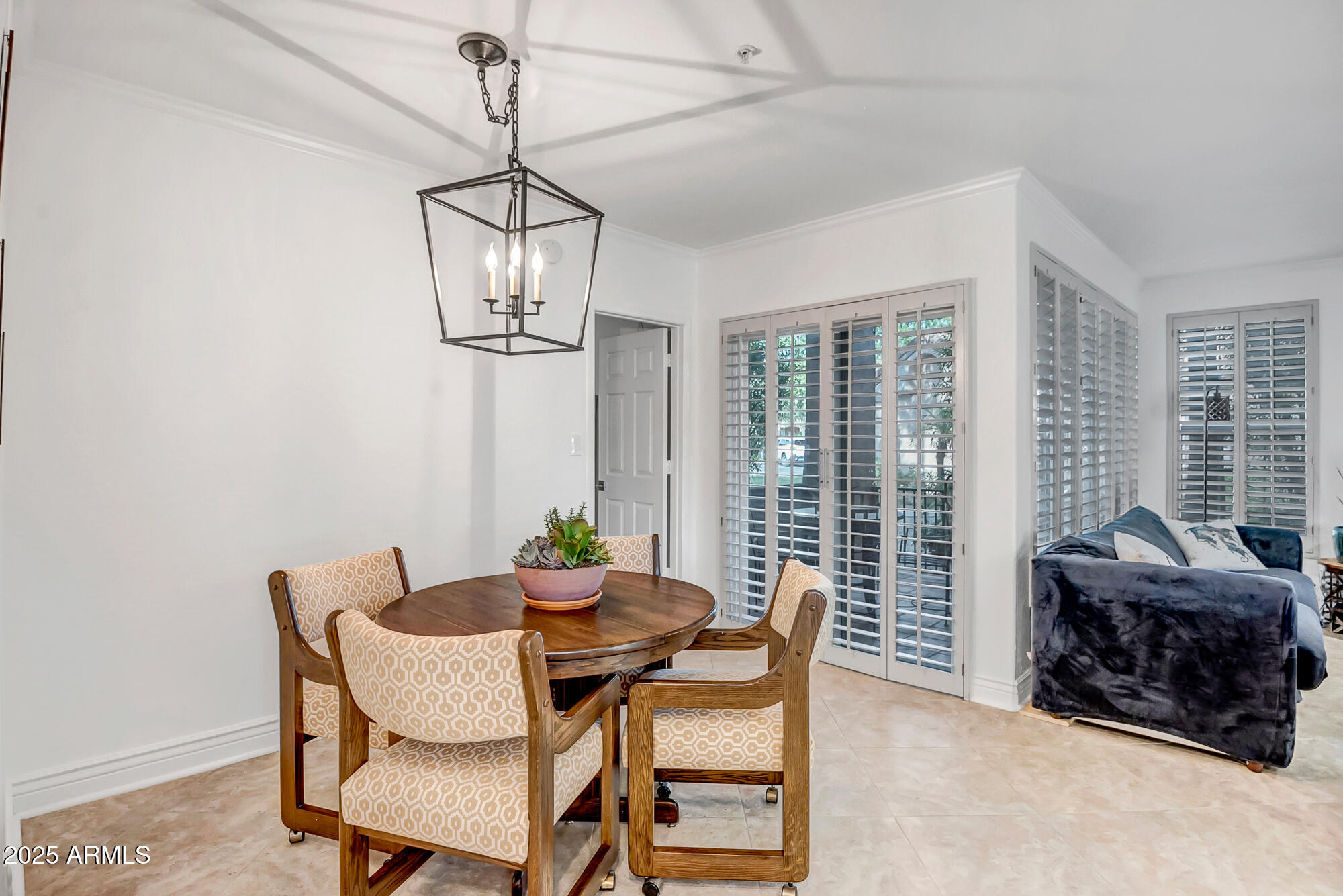 10101 N ARABIAN Trail 1005