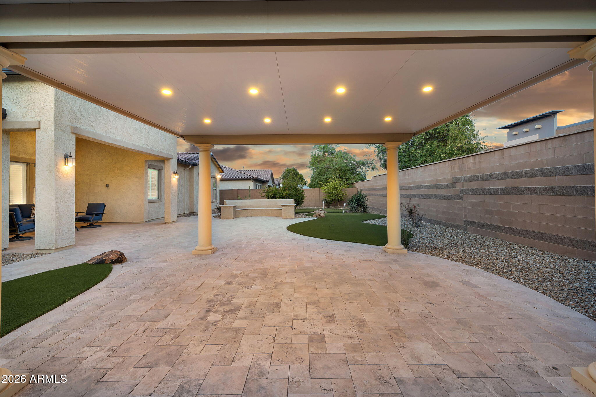 LA LOMA RESIDENTIAL AKA SUNSET TERRACE - Residential