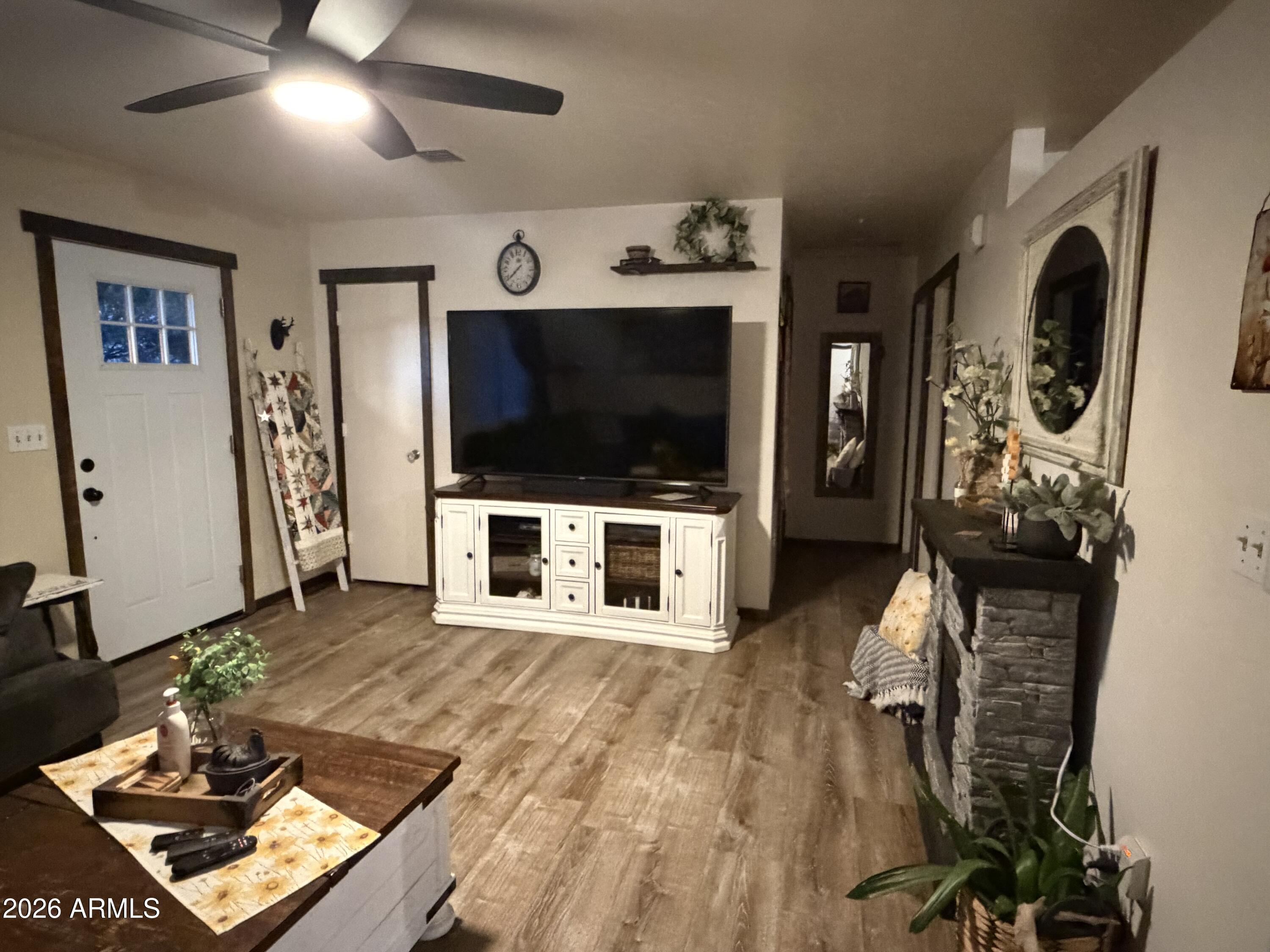 8601 E CRATER Court