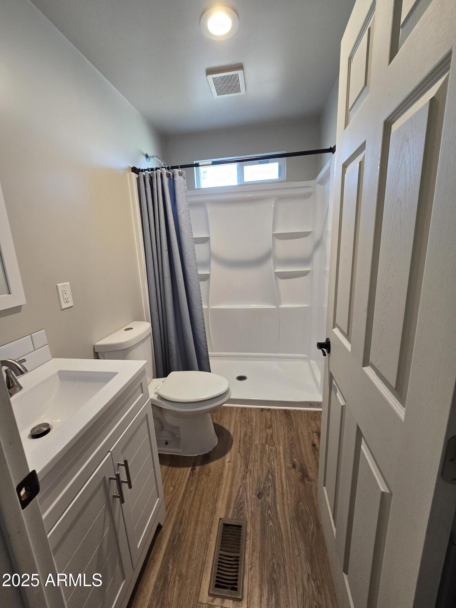 4126 E FREMONT Street